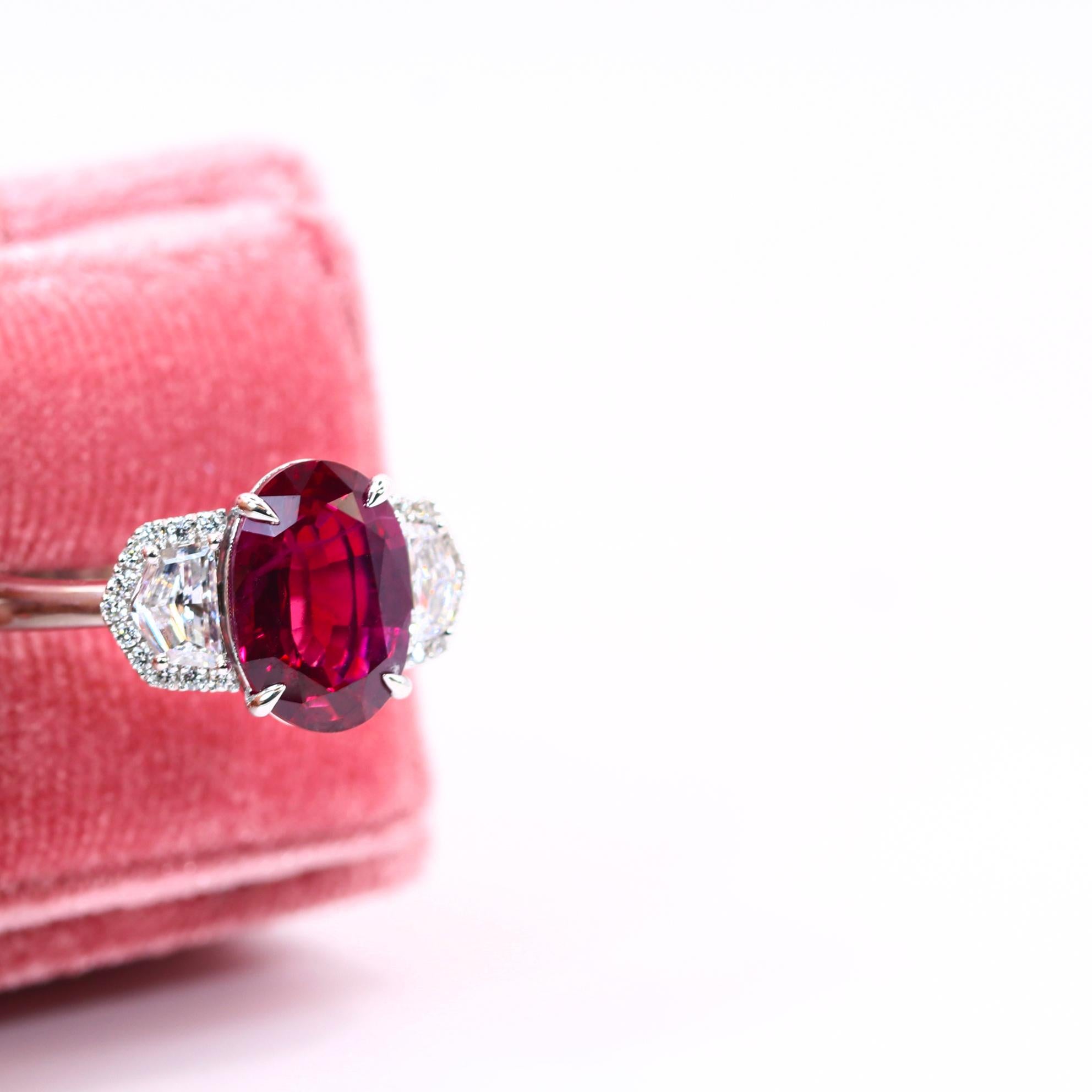 Women's Georgios Collections 18 Karat White Gold Cadillac Diamond Natural Oval Ruby Ring For Sale