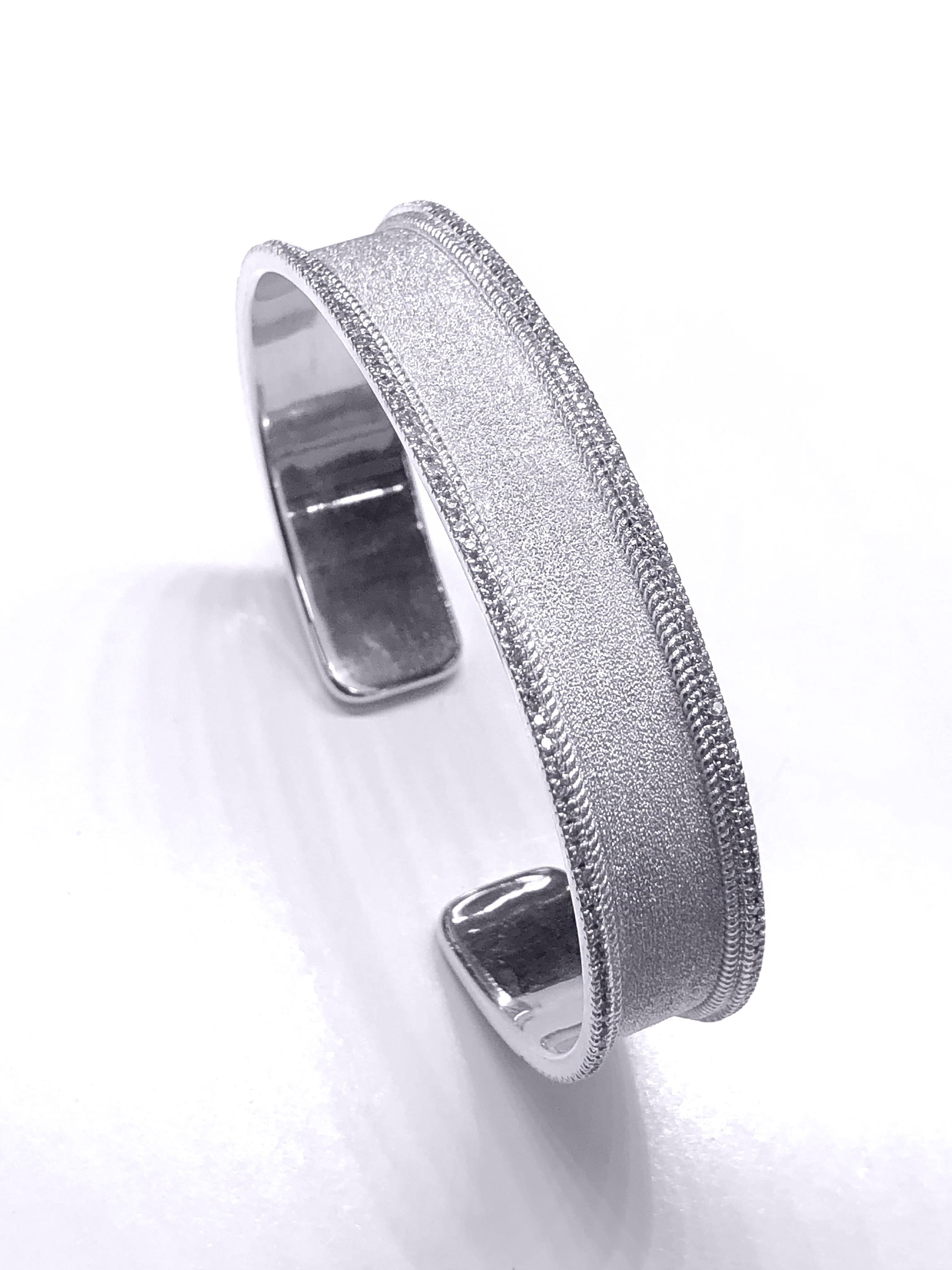 Georgios Collections Bracelet jonc en or blanc 18 carats et diamants en vente 2