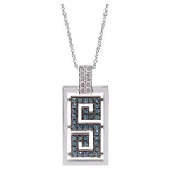 Ciondolo con diamante blu Georgios Collections in oro bianco 18 carati con design a chiave greca