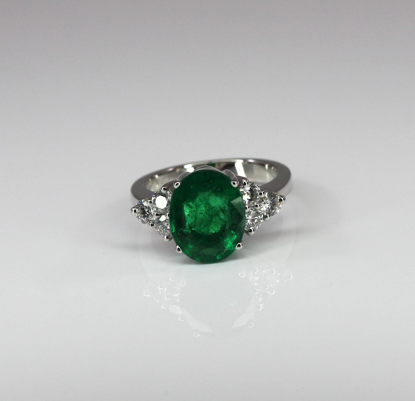 Georgios Collections 18 Karat White Gold Oval Natural Emerald and Diamond Ring In New Condition For Sale In Astoria, NY