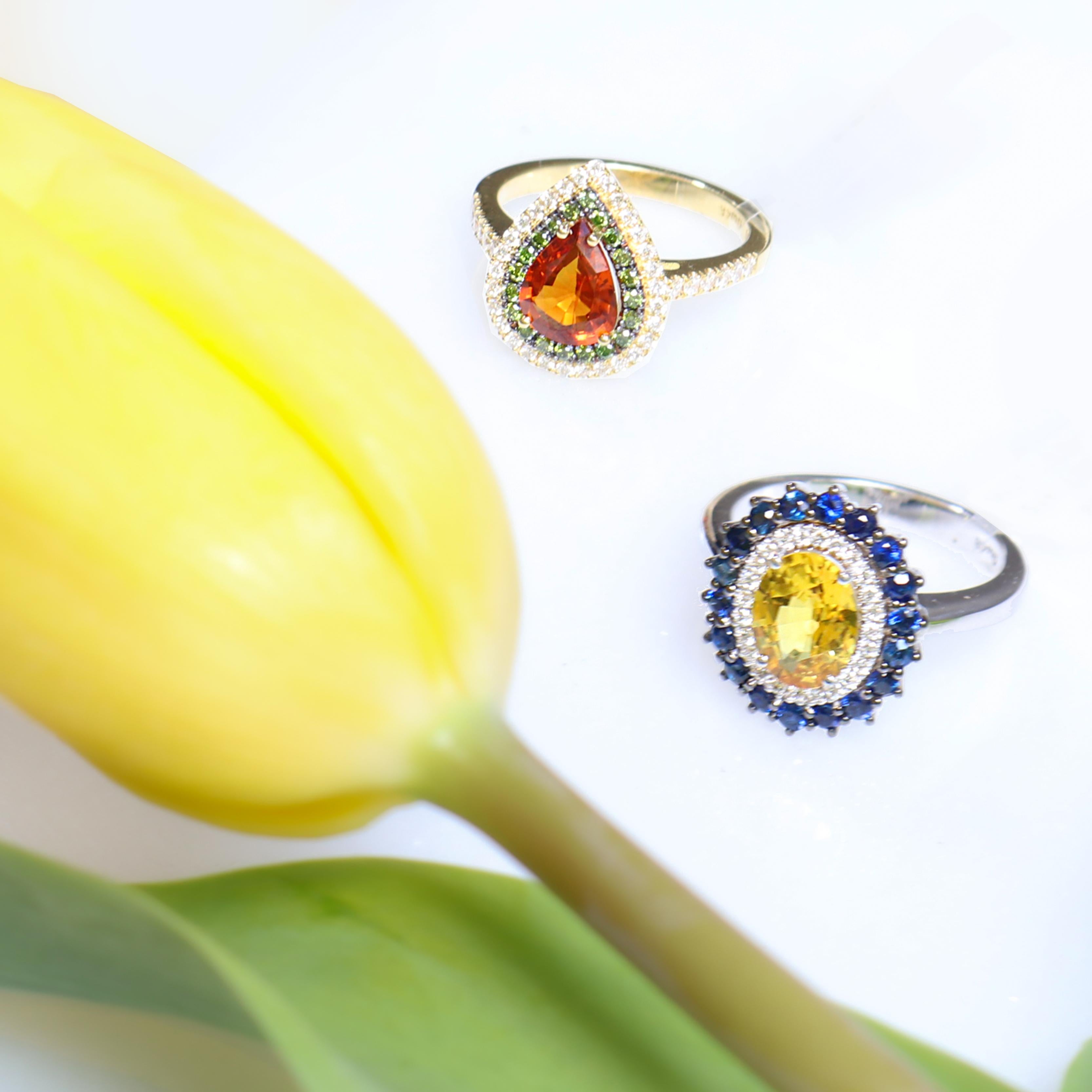 Georgios Collections 18 Karat White Gold Oval Yellow Sapphire Ring with Diamonds im Angebot 1