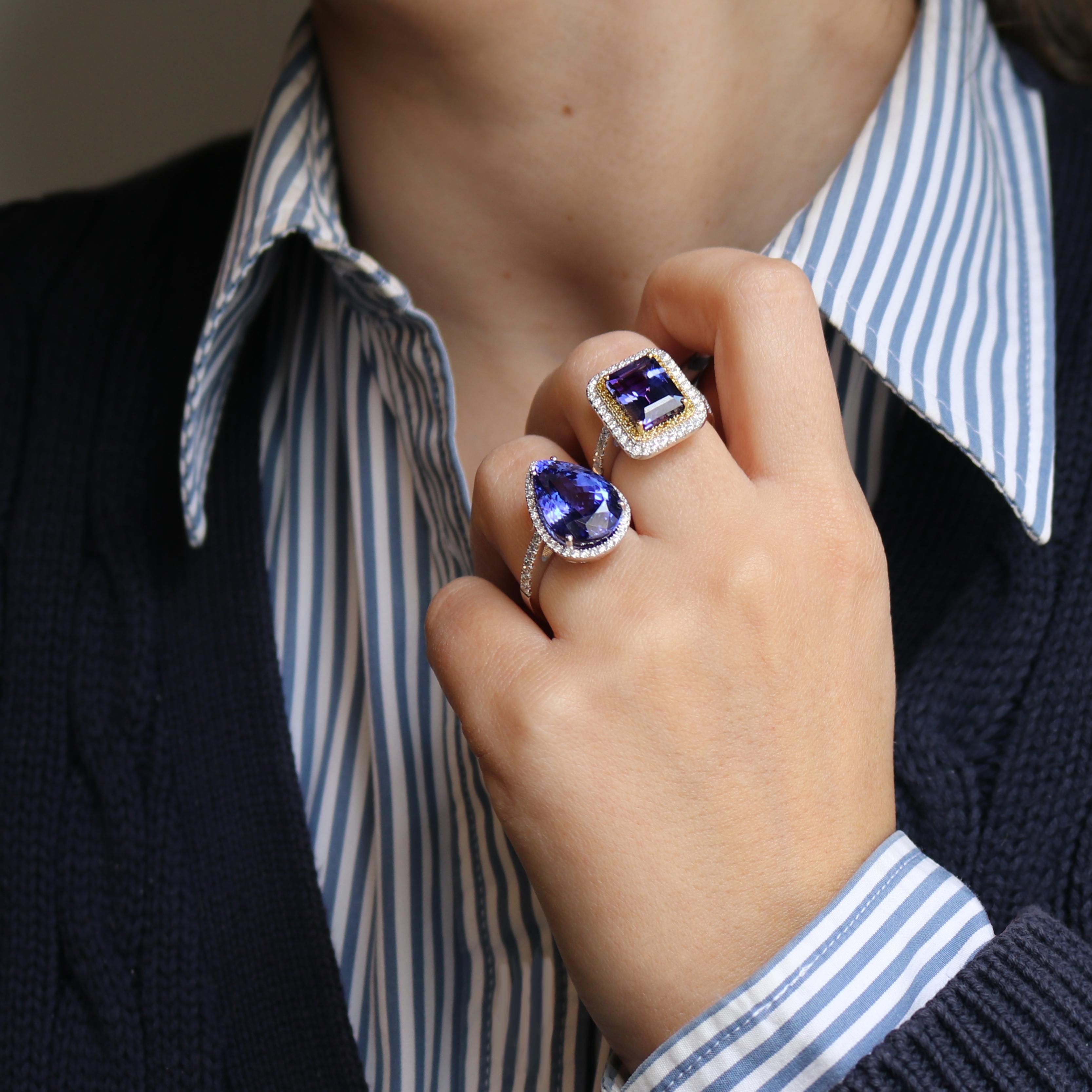Anello con tanzanite a pera e diamanti in oro bianco 18 carati Georgios Collections in vendita 7