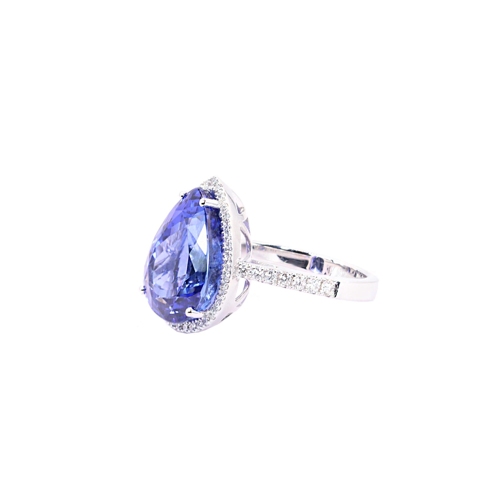 Anello con tanzanite a pera e diamanti in oro bianco 18 carati Georgios Collections In condizioni Nuovo in vendita a Astoria, NY