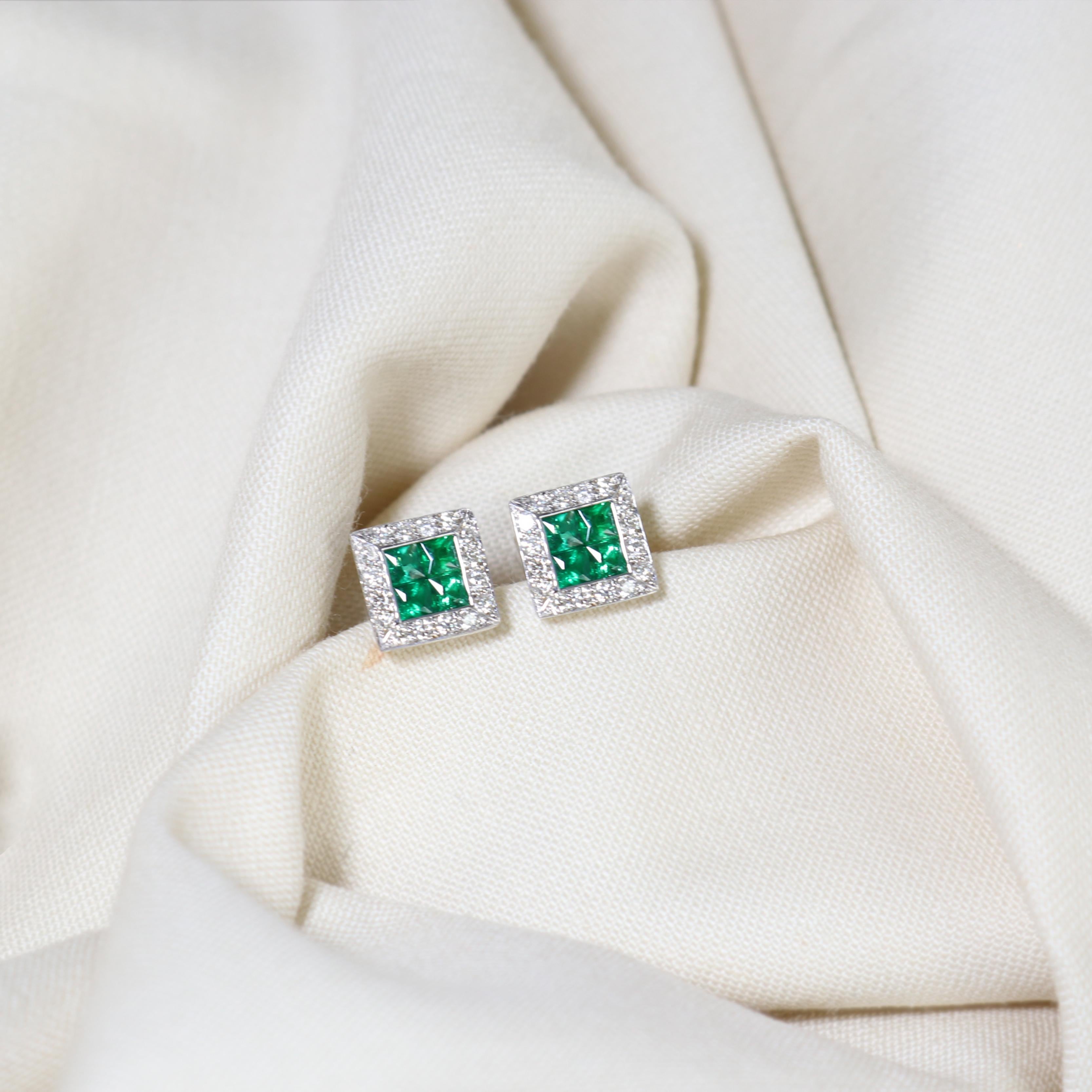 Taille ovale Georgios Collections Boucles d'oreilles en or blanc 18 carats avec émeraudes carrées et diamants en vente