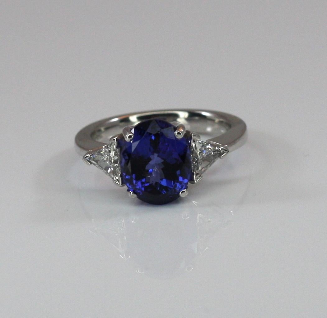 Georgios Collections 18 Karat White Gold Tanzanite Solitaire and Diamond Ring In New Condition For Sale In Astoria, NY