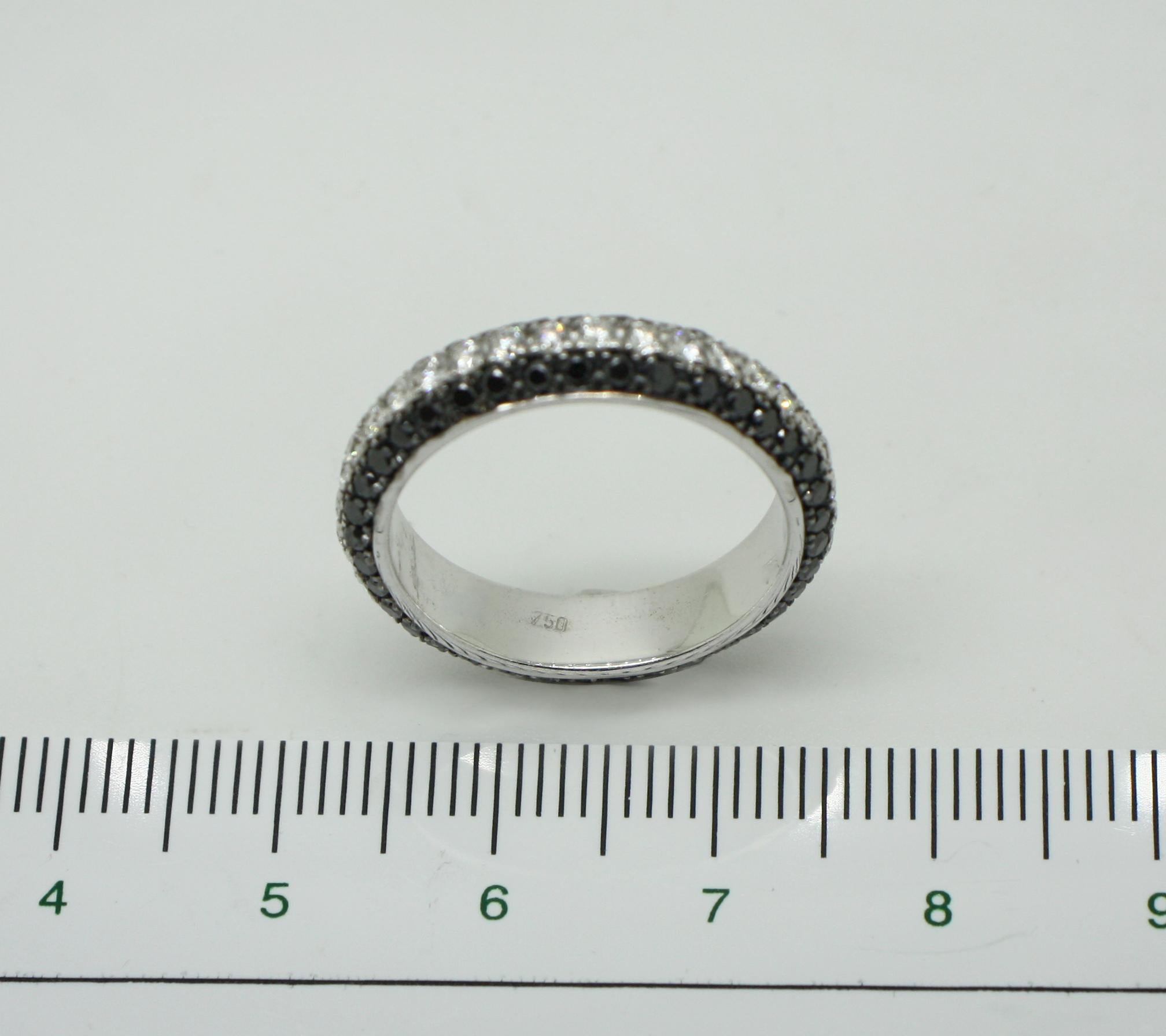 Georgios Collections 18 Karat White Gold Black and White Diamond Two-Tone Ring In New Condition For Sale In Astoria, NY