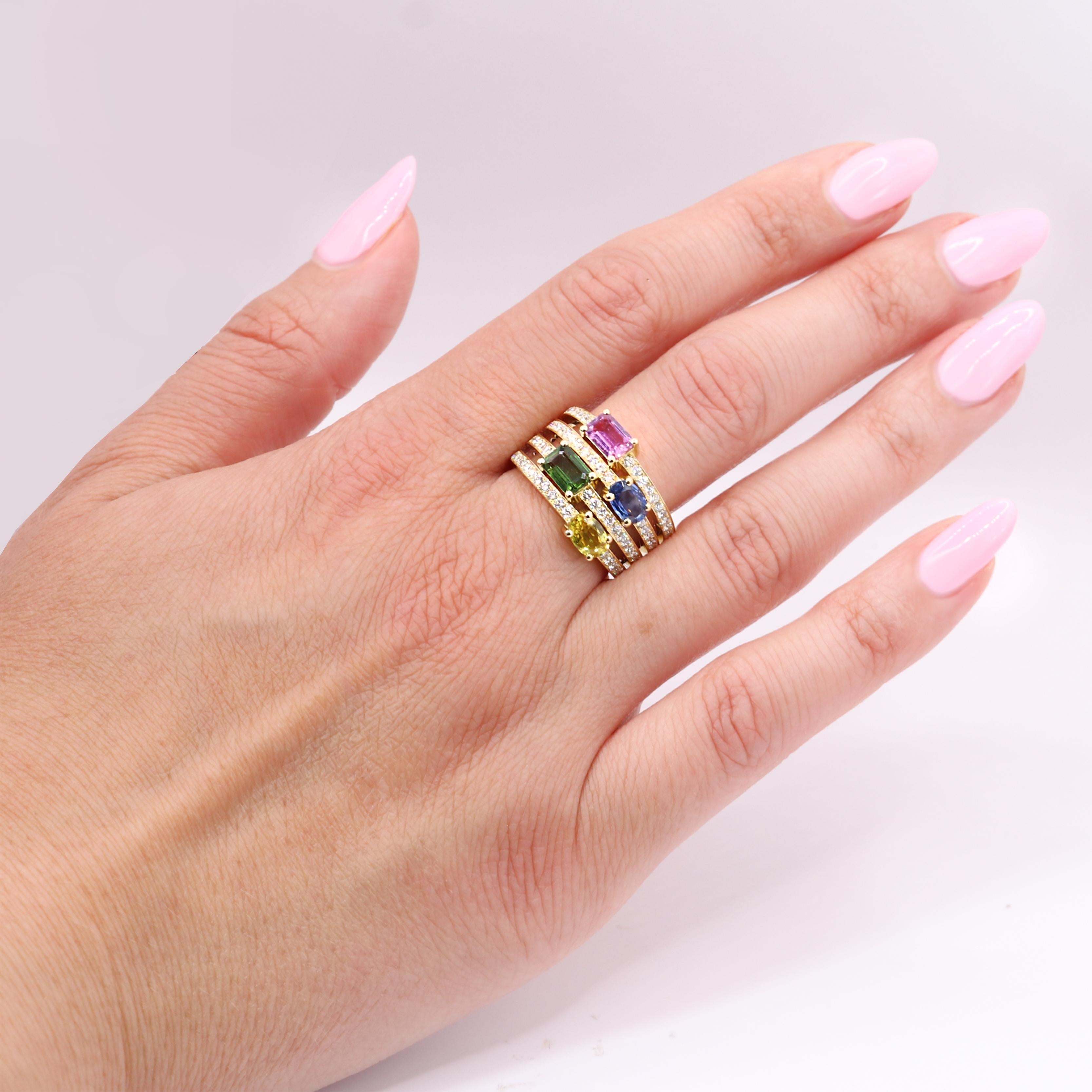 Georgios Collections, bague en or jaune 18 carats, diamants et saphirs multicolores en vente 1