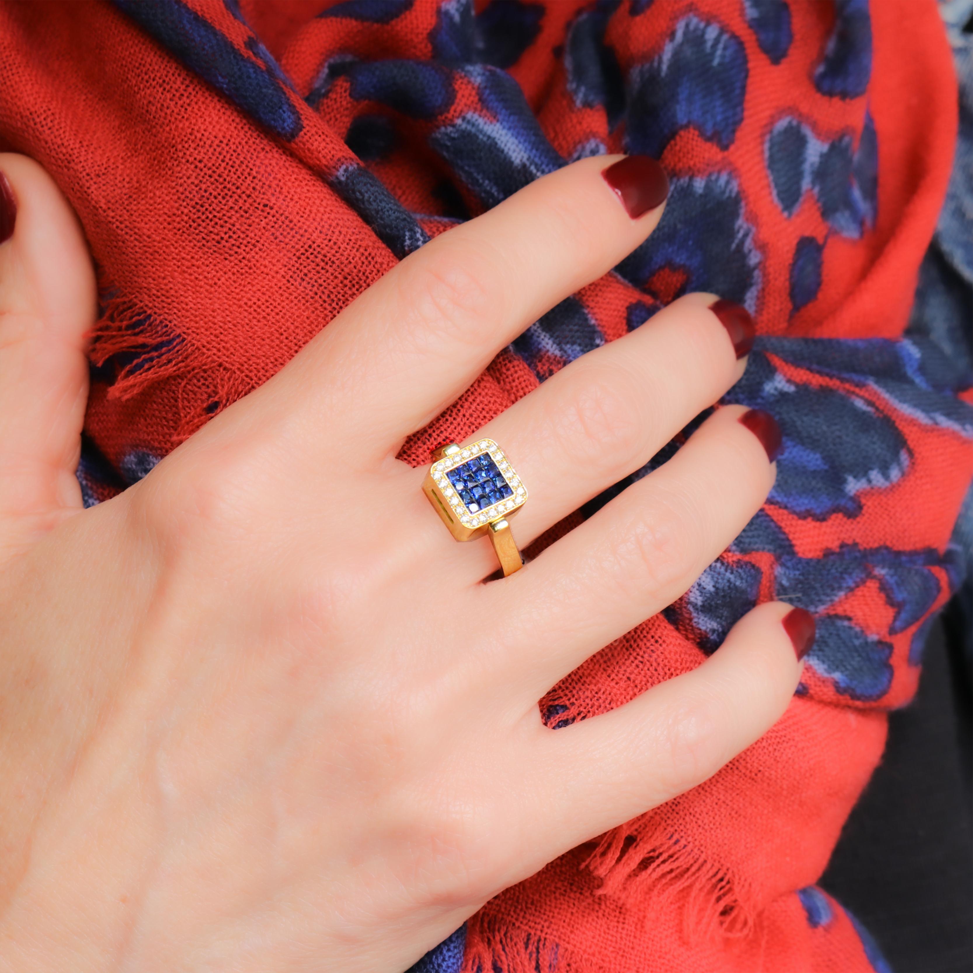 Georgios Collections 18 Karat Yellow Double Face Ring with Rubies and Sapphires in vendita 4