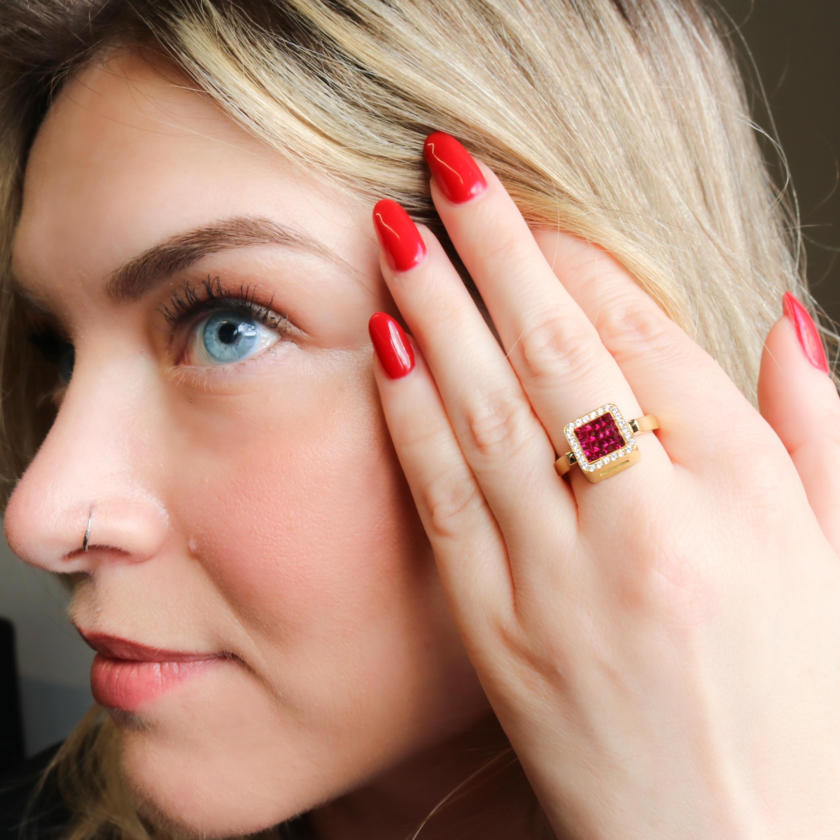 Georgios Collections 18 Karat Yellow Double Face Ring with Rubies and Sapphires in vendita 7