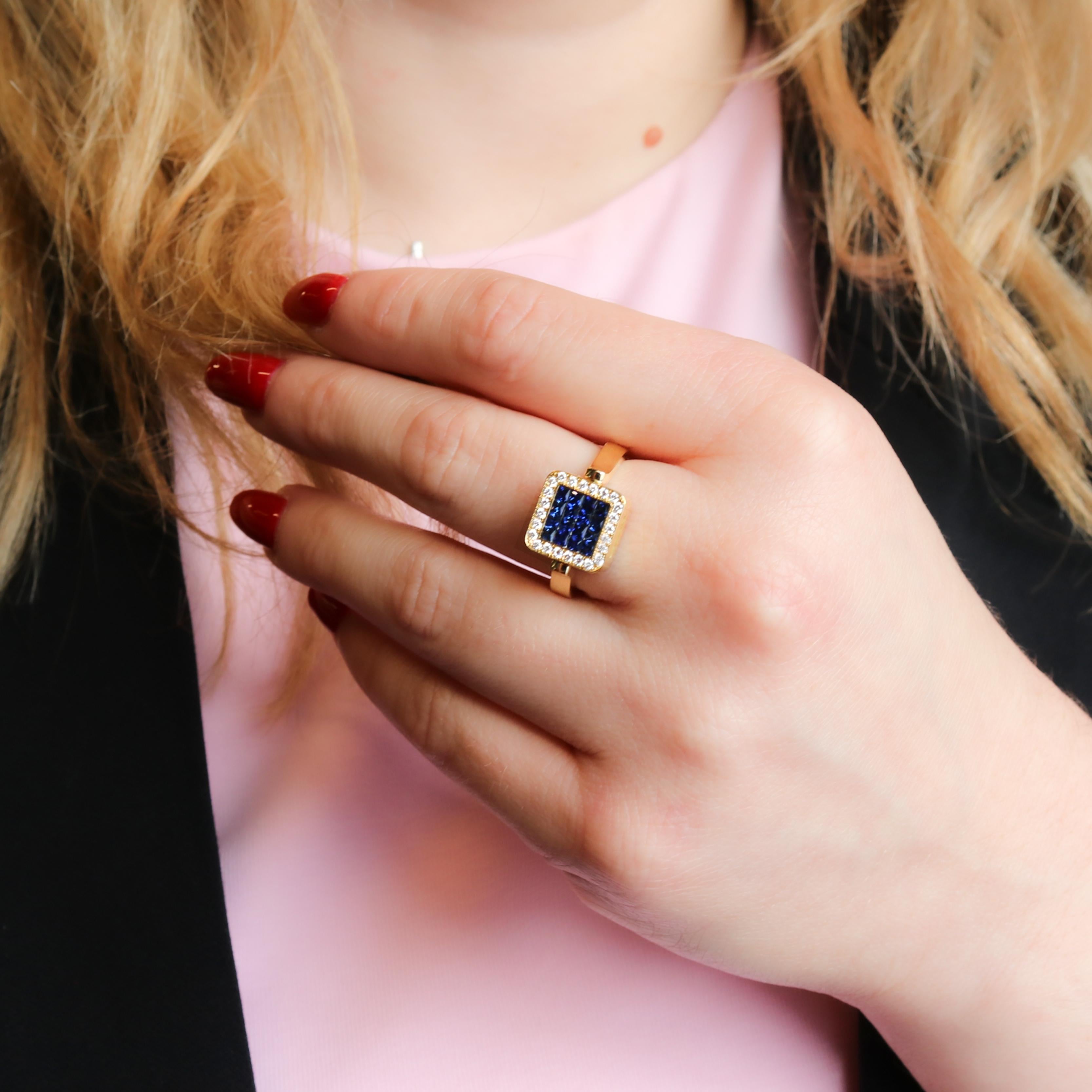Georgios Collections 18 Karat Yellow Double Face Ring with Rubies and Sapphires in vendita 3