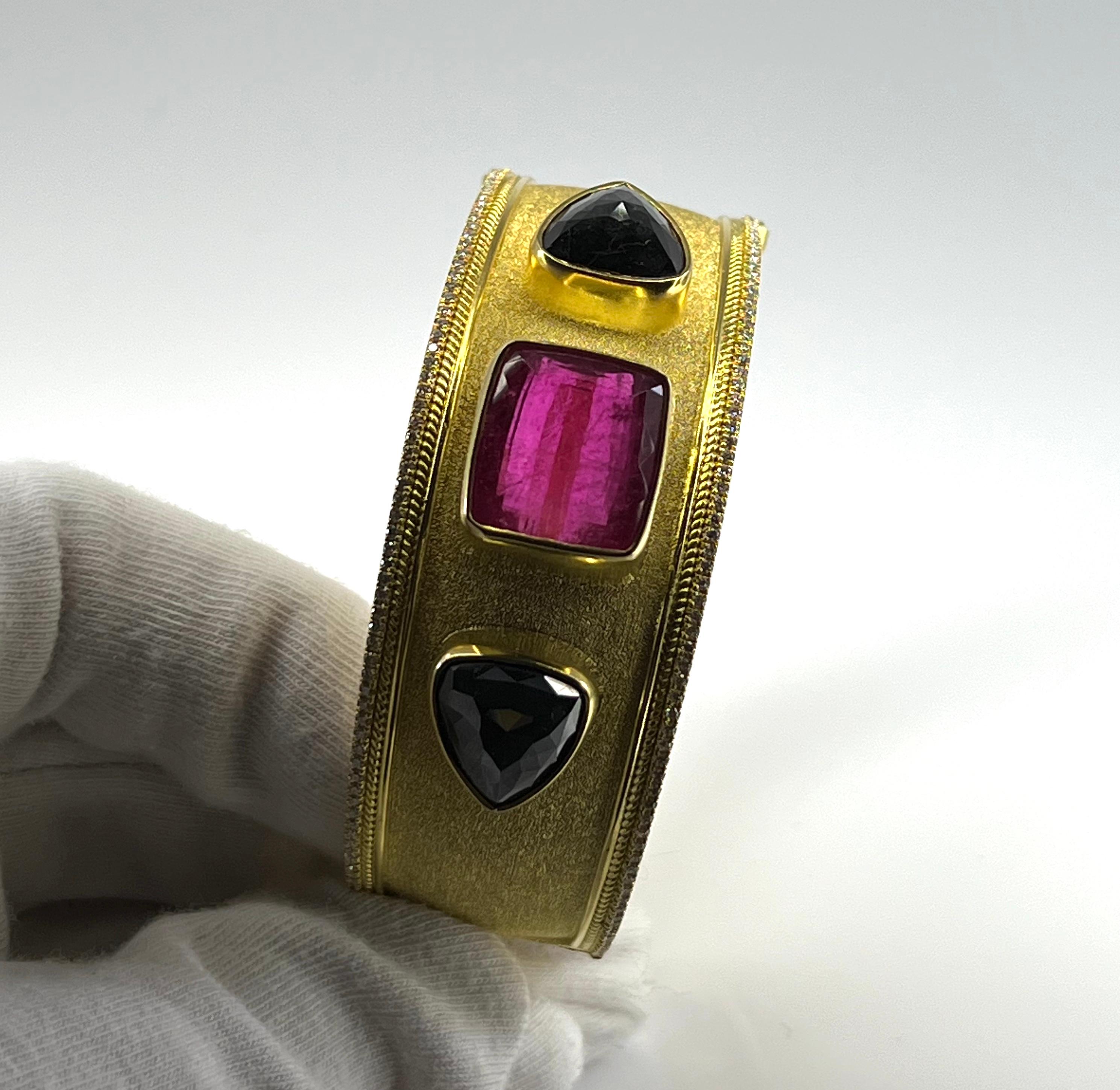 Georgios Kollektionen Armband aus 18 Karat Gelbgold mit schwarzem Diamant und Turmalin im Angebot 8