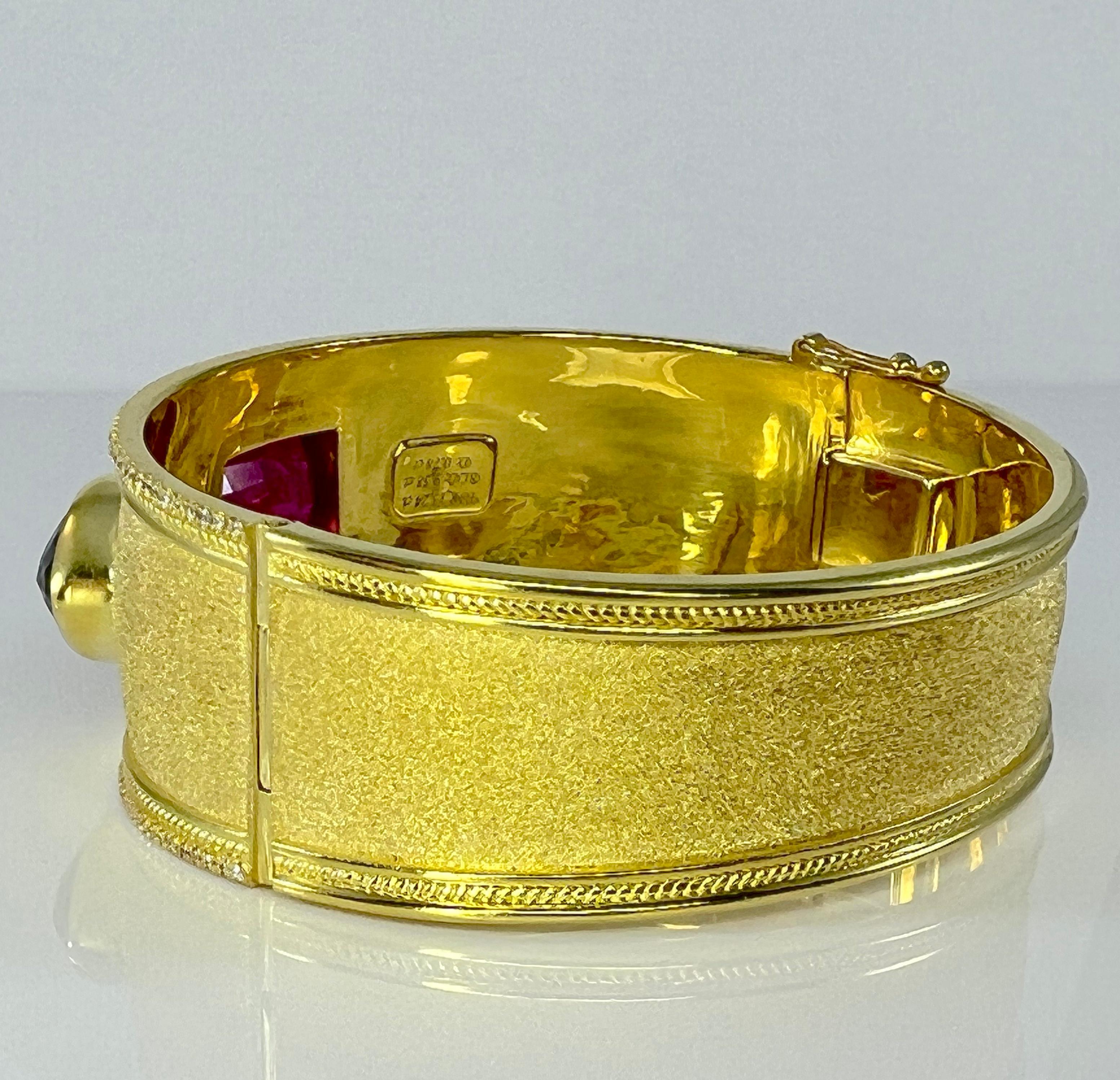 Georgios Kollektionen Armband aus 18 Karat Gelbgold mit schwarzem Diamant und Turmalin Damen im Angebot