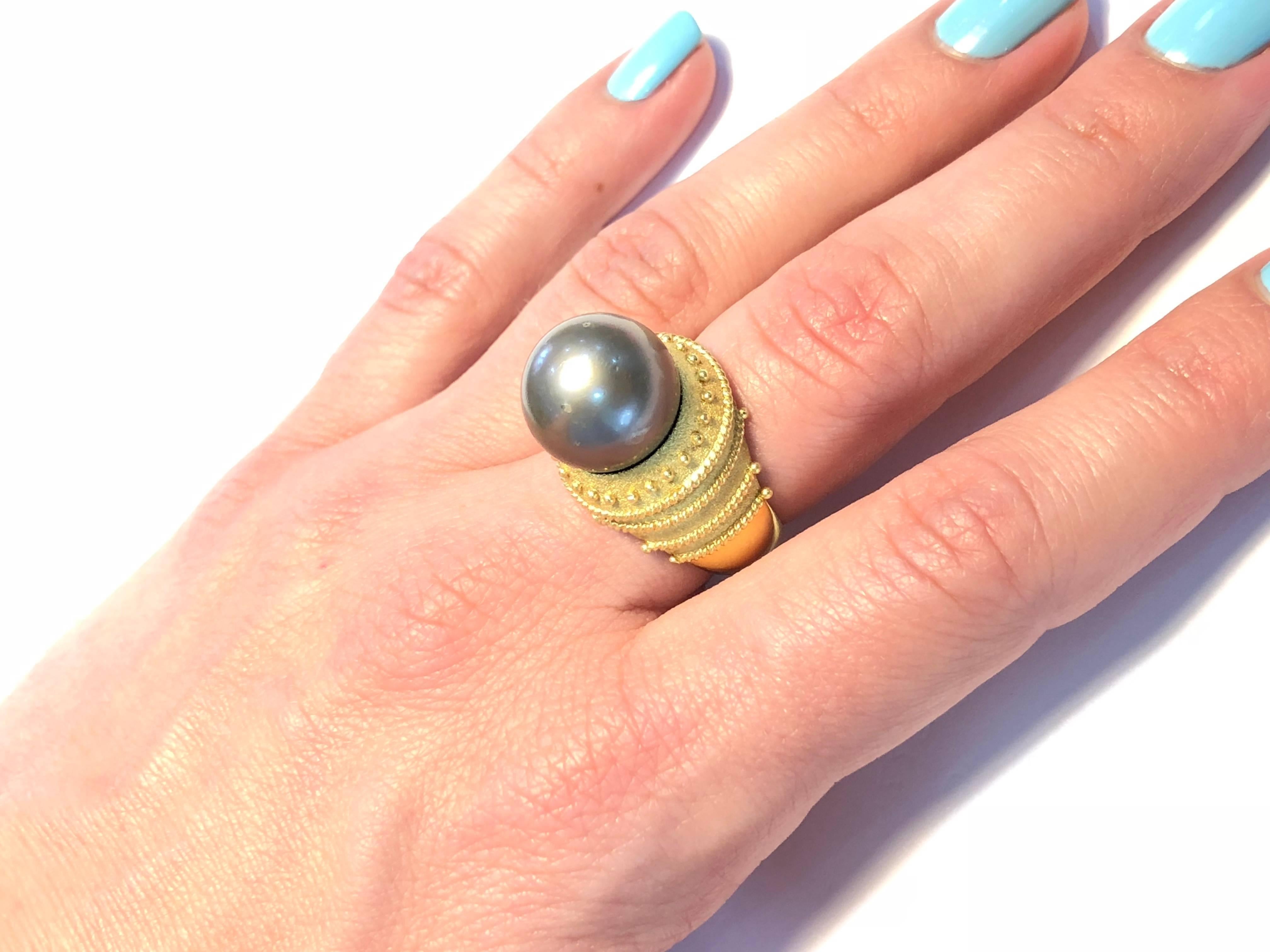 Round Cut Georgios Collections 18 Karat Yellow Gold Black Pearl Ring with Granulation Work For Sale