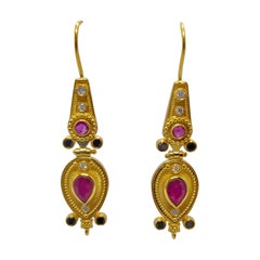 Georgios Collections Boucles d'oreilles en goutte en or jaune 18 carats, diamants noirs et blancs et rubis