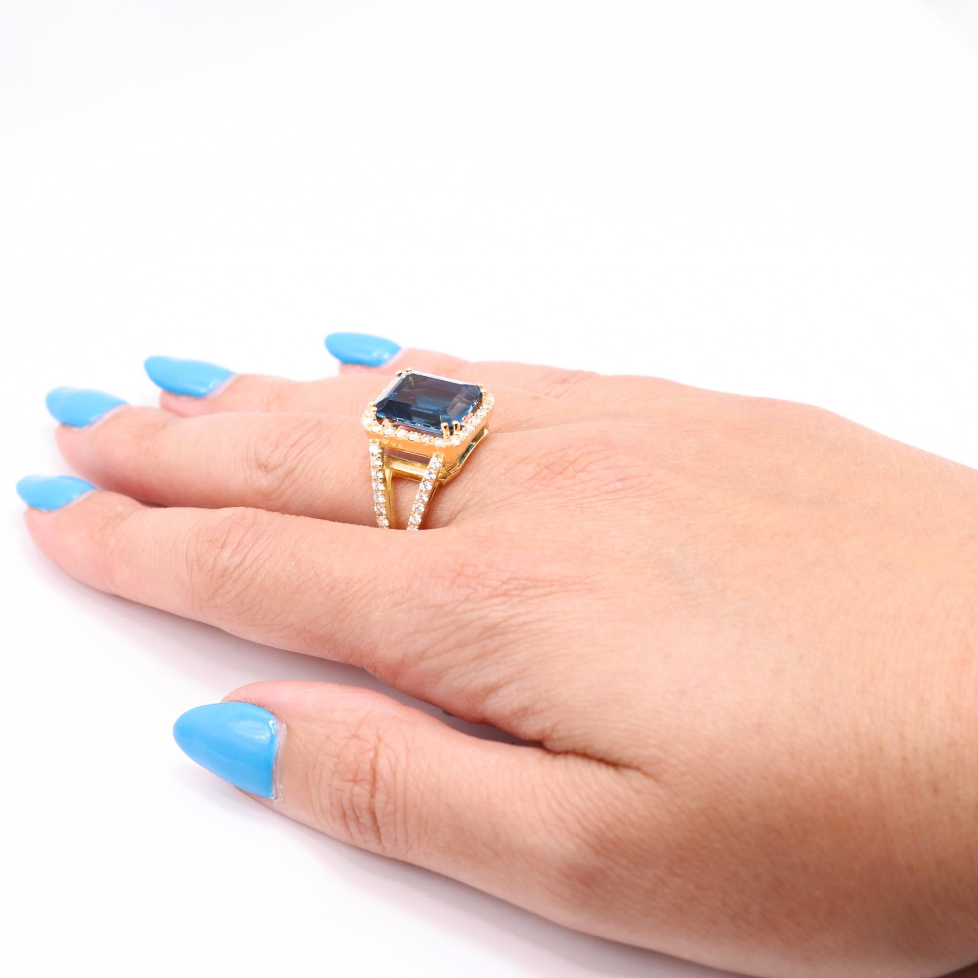 Georgios Collections 18 Karat Yellow Gold Blue Topaz Ring with Diamonds For Sale 2