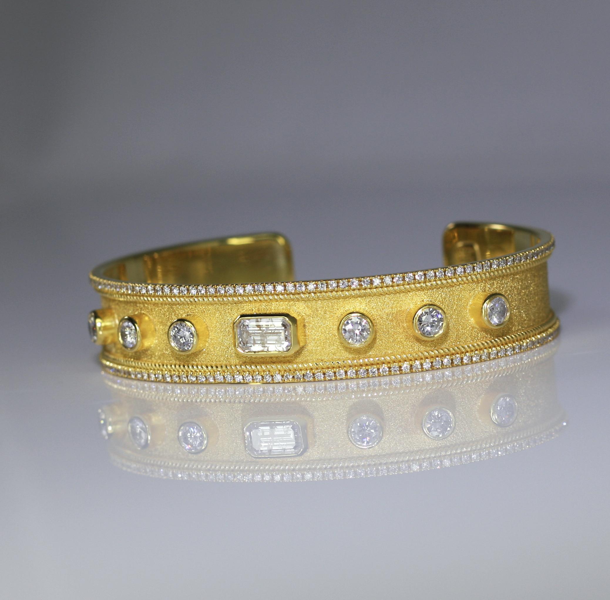 Georgios Collections 18 Karat Yellow Gold Cuff Bracelet with White Diamonds In New Condition For Sale In Astoria, NY