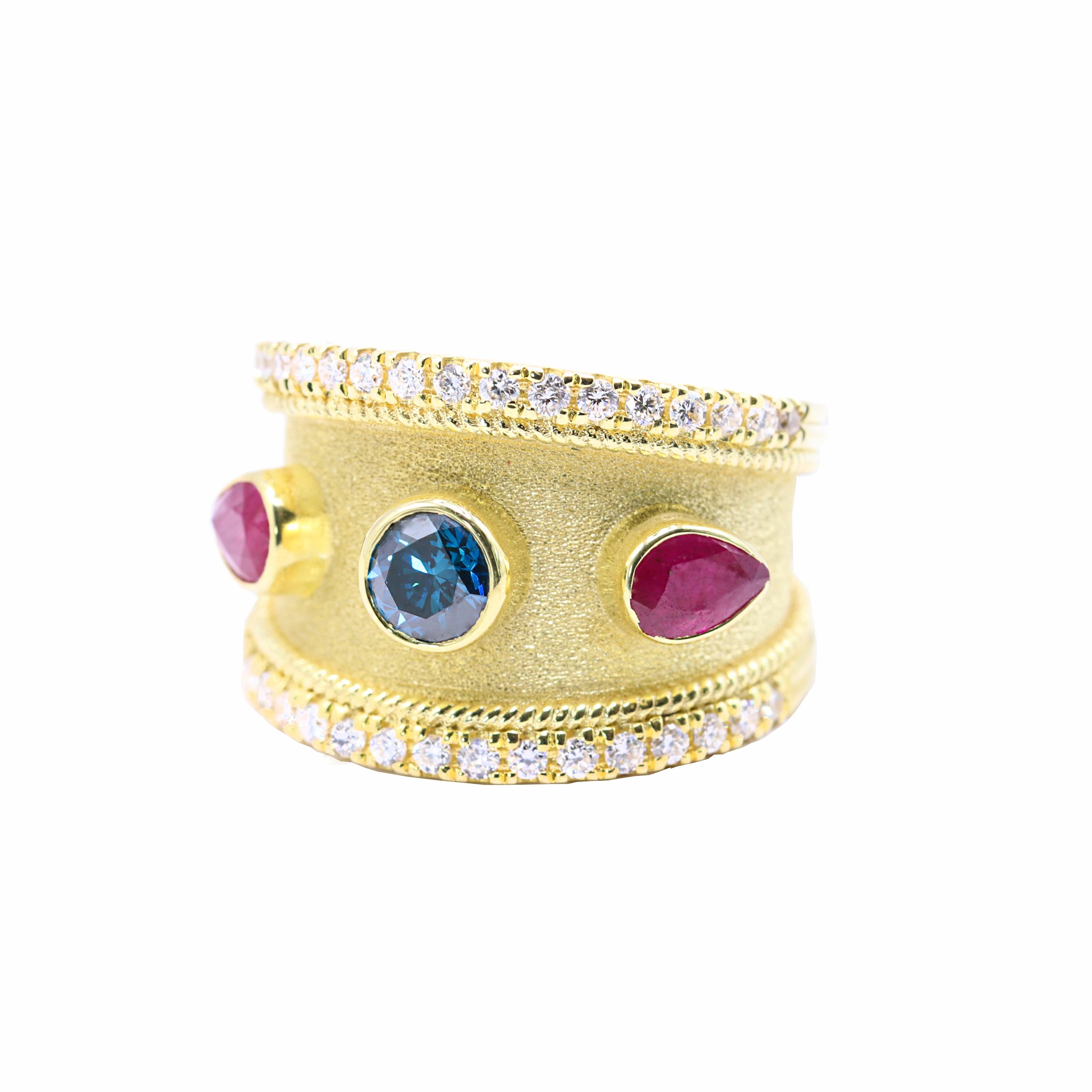 Femenino o masculino Colecciones Georgios Anillo Bizantino de Oro Amarillo de 18 Kilates con Rubí y Diamante Azul en venta