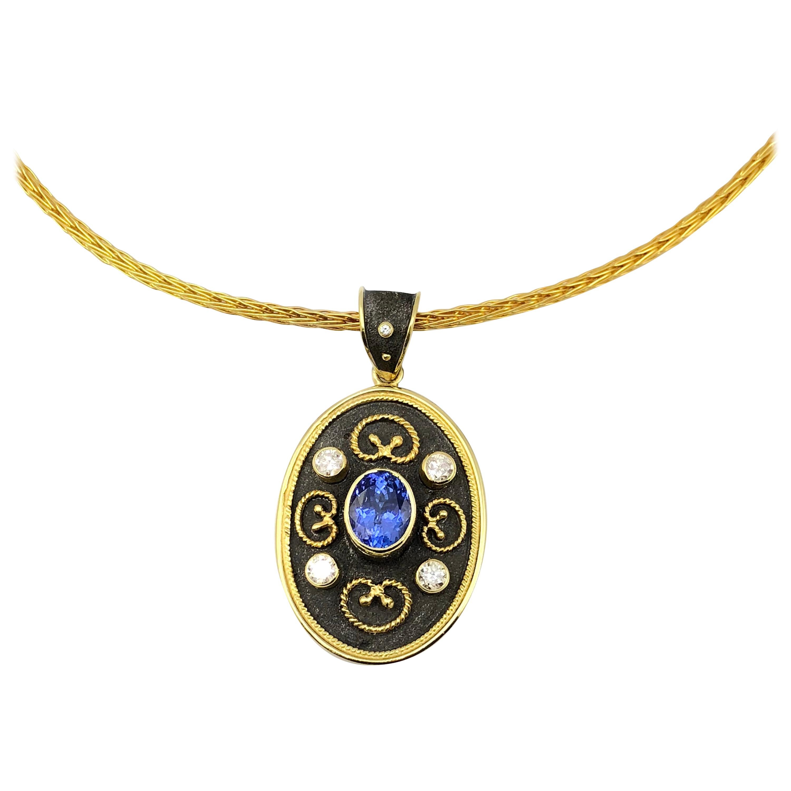 Georgios Collections 18 Karat Gelbgold Halskette mit Tansanit und Diamant-Anhänger im Angebot