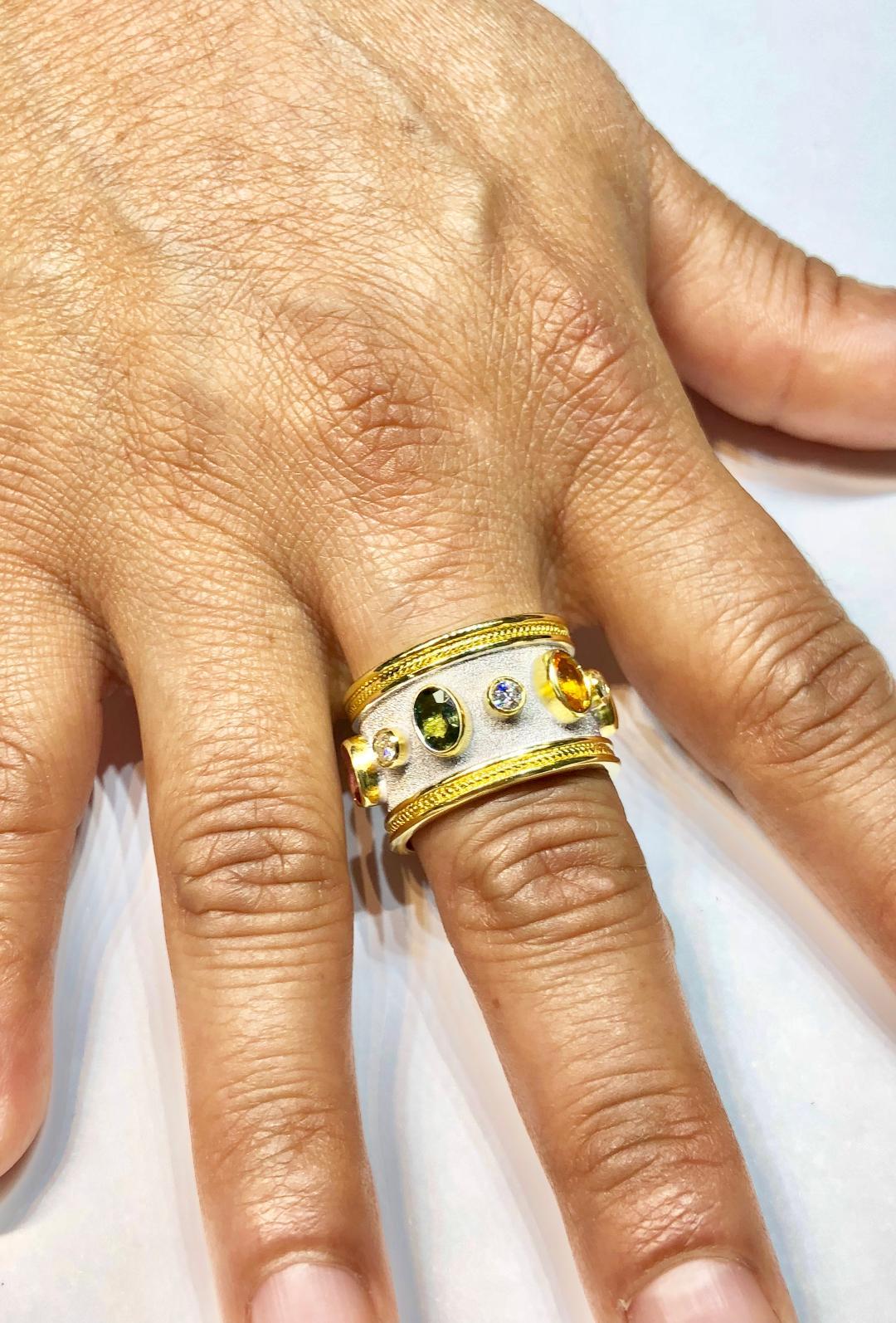 Georgios Kollektionen 18 Karat Gelbgold Diamant-Ring mit Saphiren für Damen oder Herren im Angebot