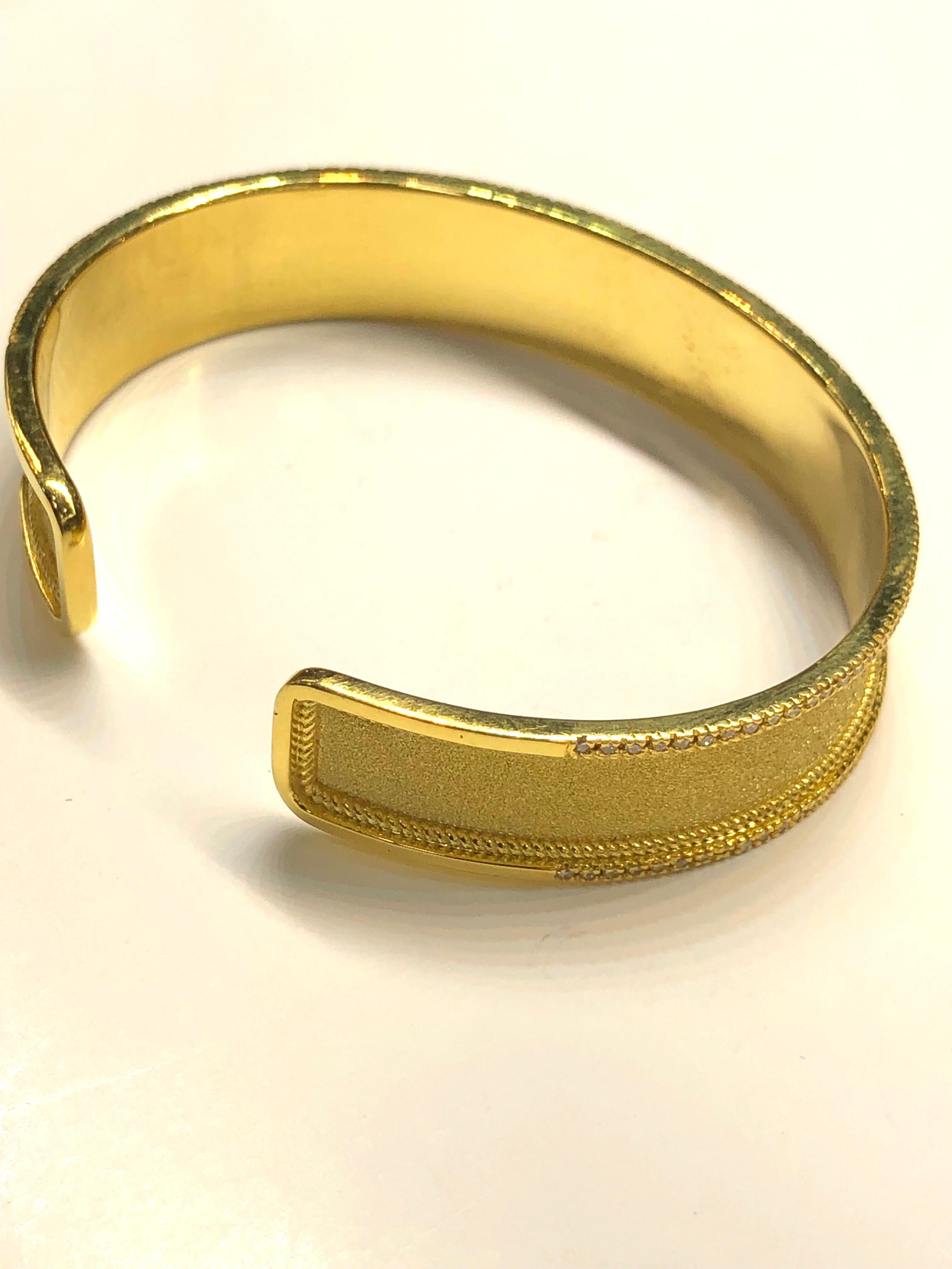 Women's Georgios Collections 18 Karat Yellow Gold Diamond Bangle Bracelet For Sale
