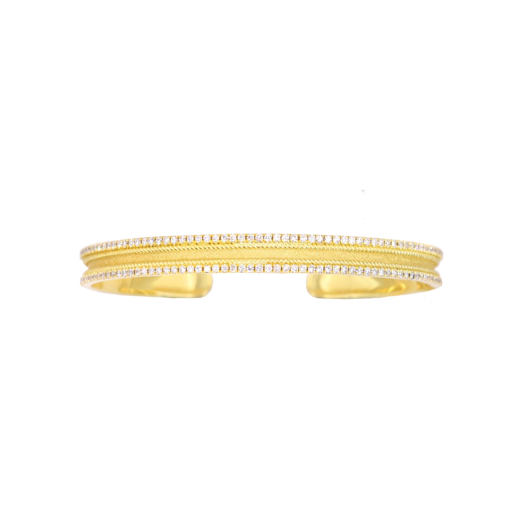 Georgios Collections Bracelet jonc byzantin en or jaune 18 carats avec diamants Pour femmes en vente