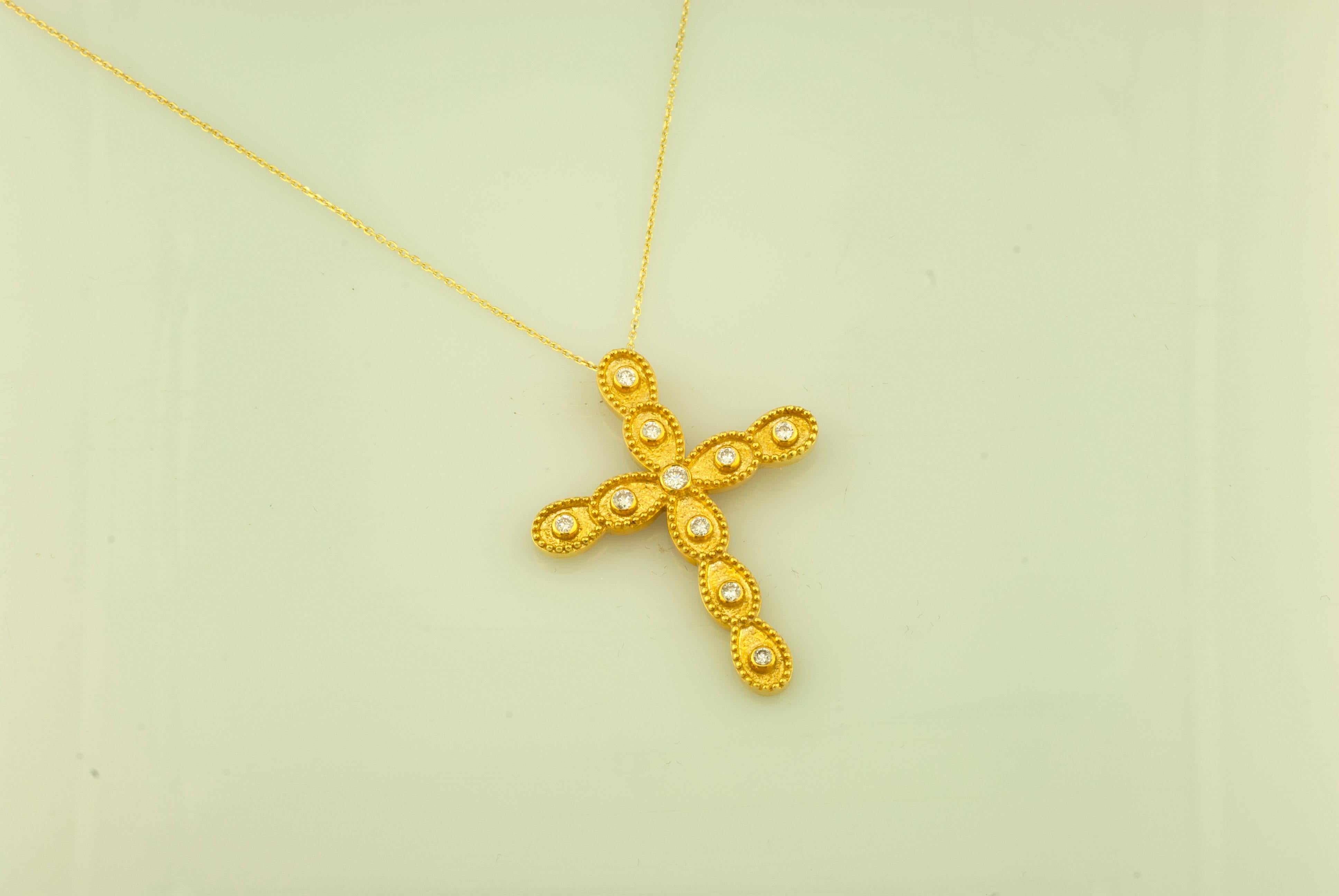 Georgios Kollektionen 18 Karat Gelbgold Diamant-Kreuz-Halskette mit Kette im Angebot 2