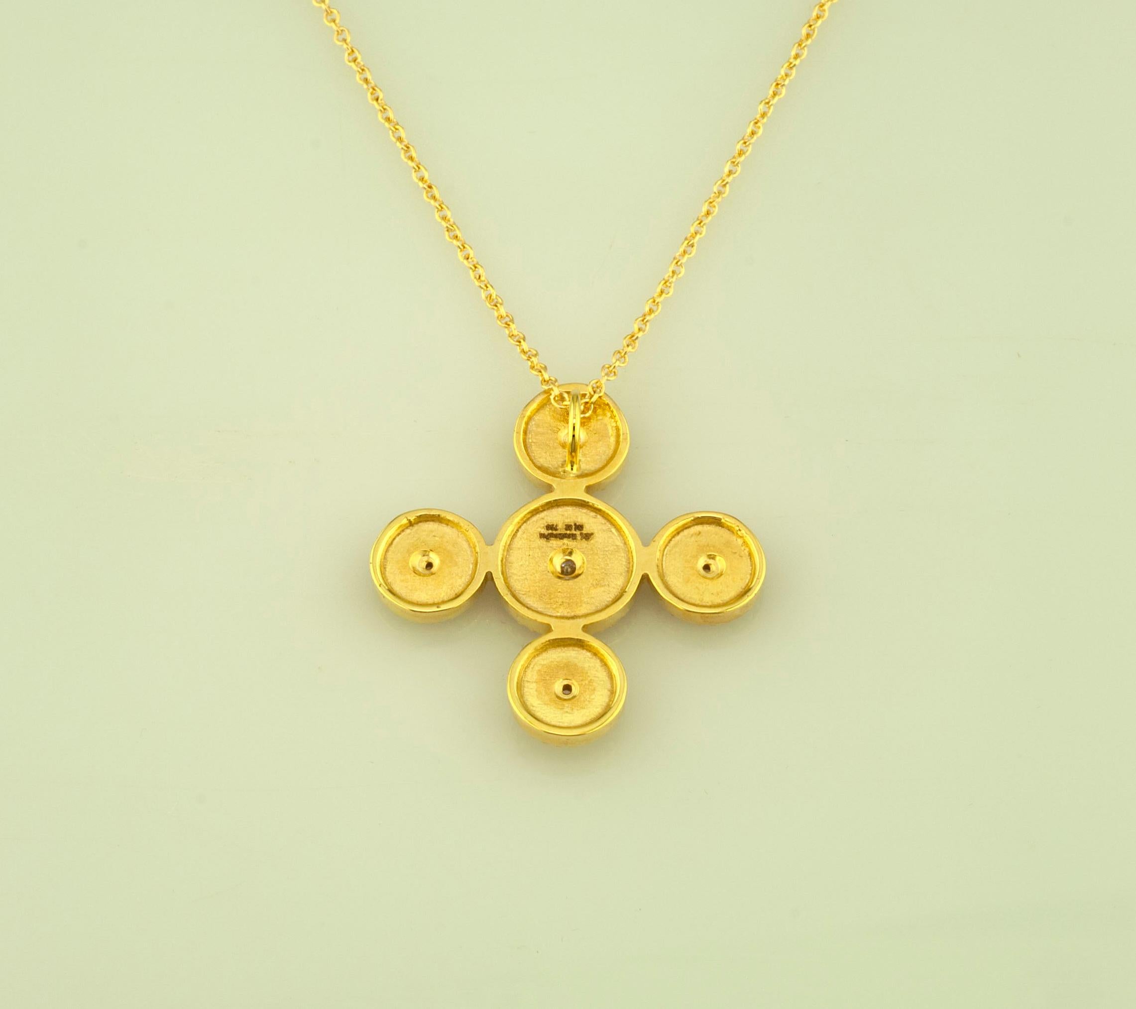 Georgios Kollektionen 18 Karat Gelbgold Diamant-Kreuz-Anhänger mit Kette im Angebot 2