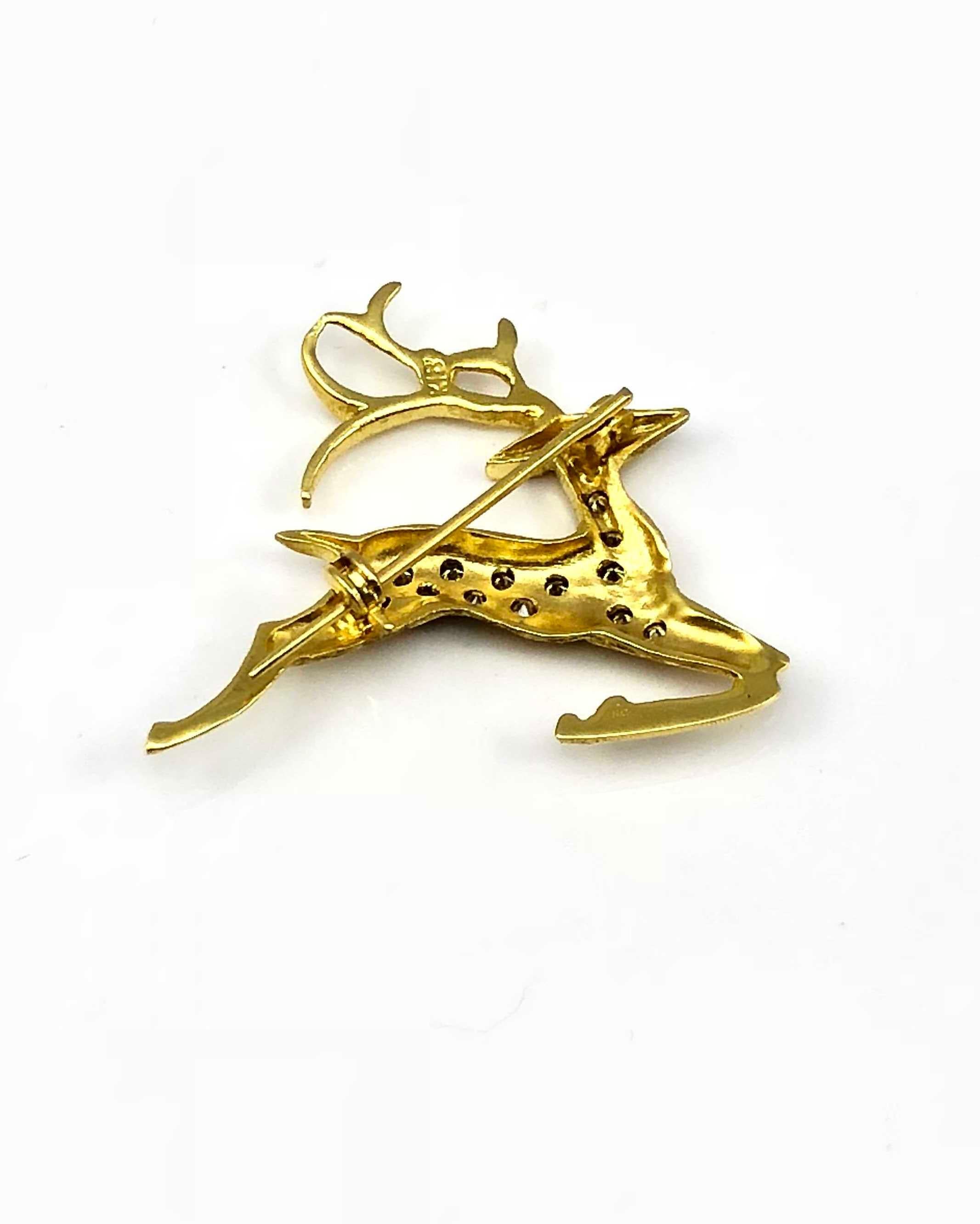 Round Cut Georgios Collections 18 Karat Yellow Gold Diamond Deer Pendant Brooch 