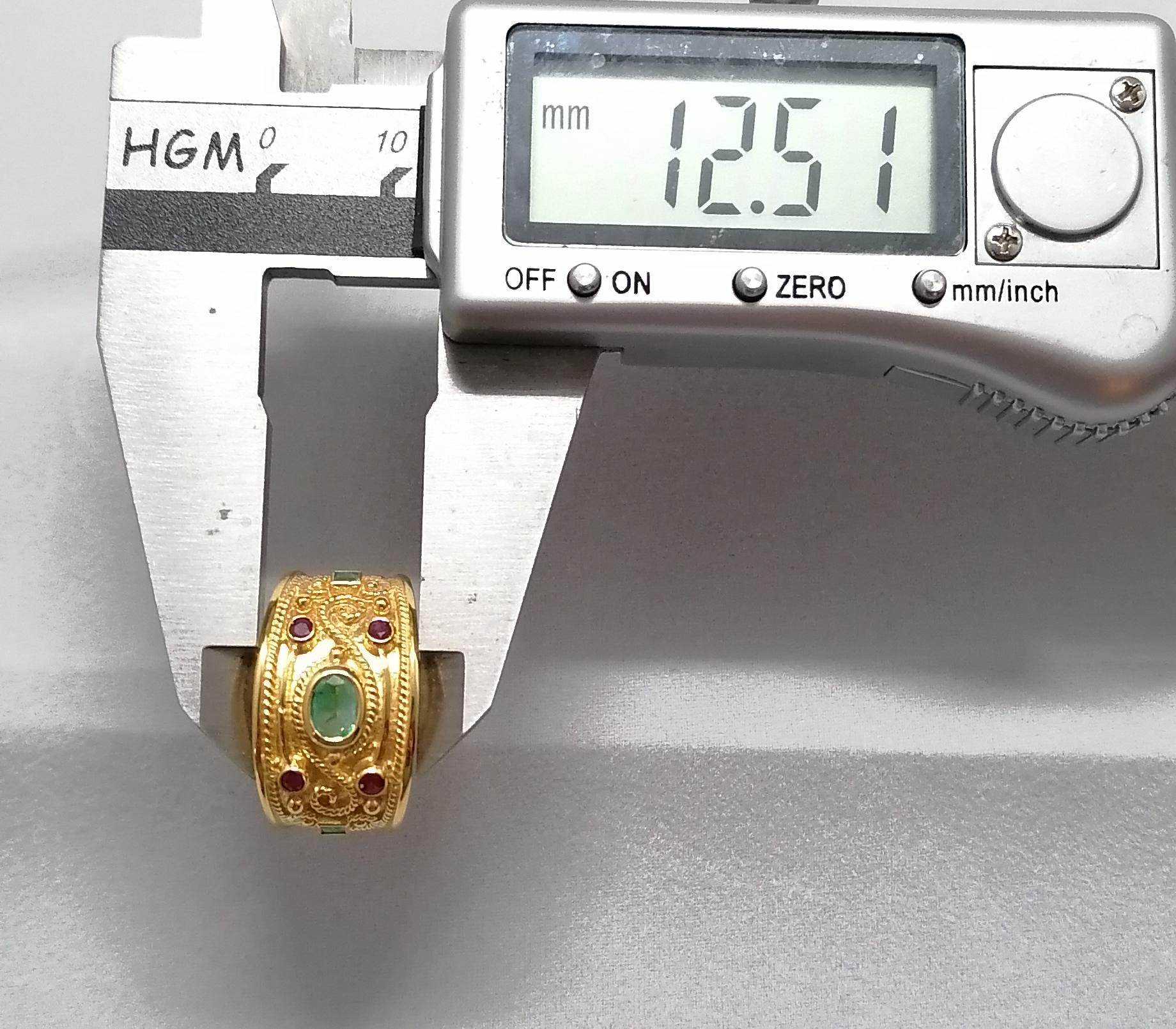 Georgios Kollektionen 18 Karat Gelbgold Diamant-Smaragd- und Rubin-Ring im Angebot 5