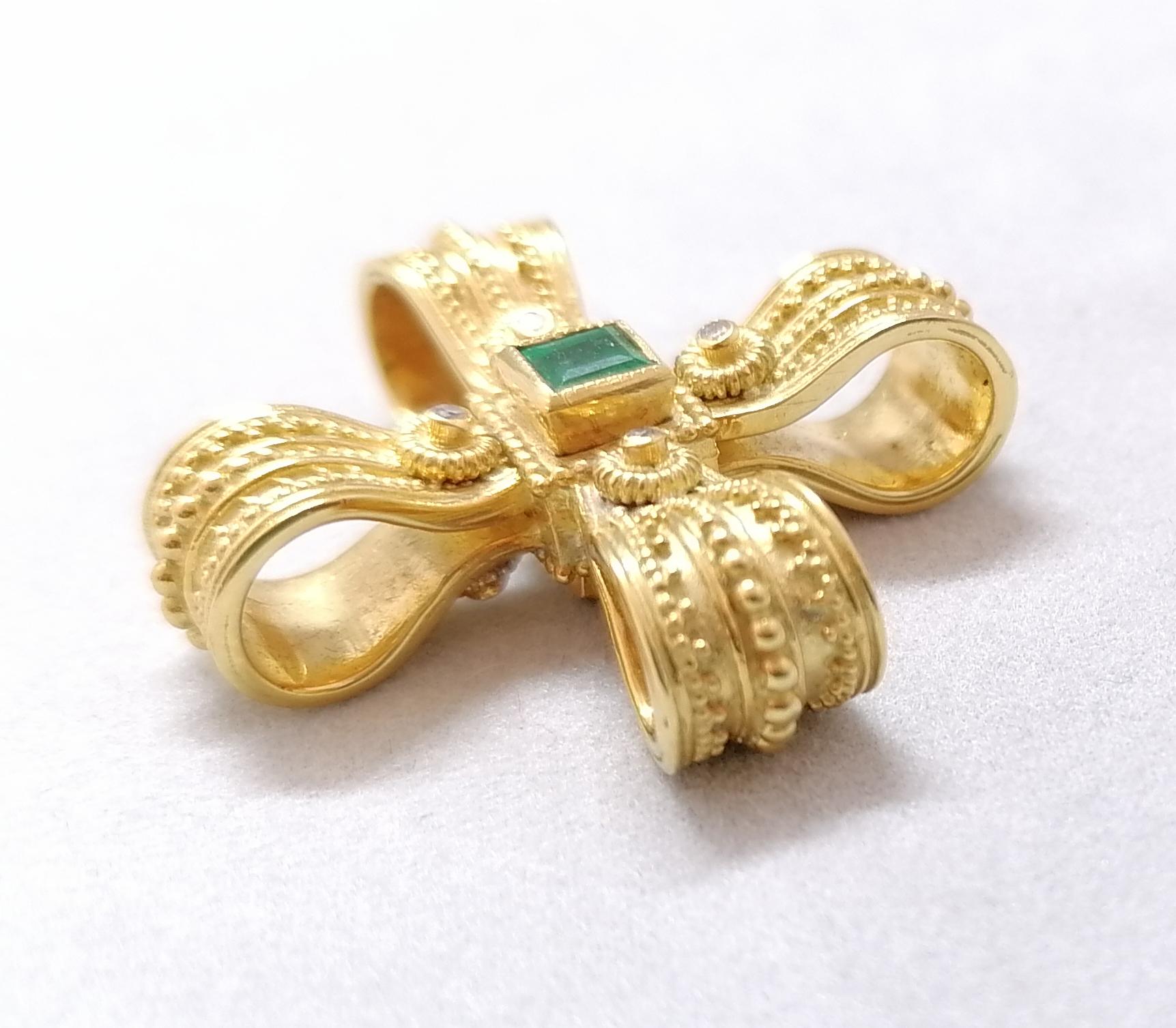 Byzantine Georgios Collections 18 Karat Yellow Gold Diamond Emerald and Sapphire Cross For Sale