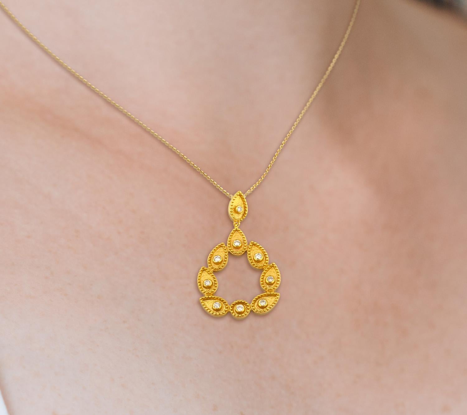 Georgios Kollektionen 18 Karat Gelbgold Diamant Birnenförmiger Anhänger Halskette im Angebot 6