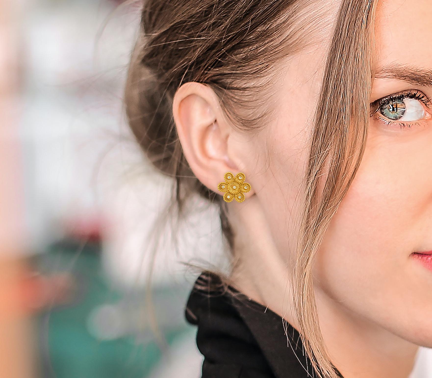 gold flower stud earrings