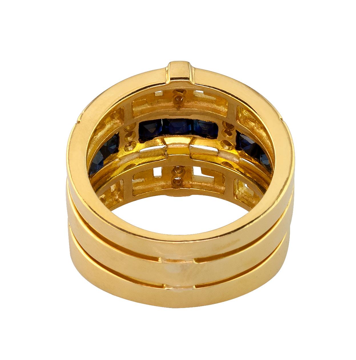 Georgios Kollektionen 18 Karat Gelbgold Diamant Saphir griechischer Schlüsselanhänger (Klassisch-griechisch) im Angebot