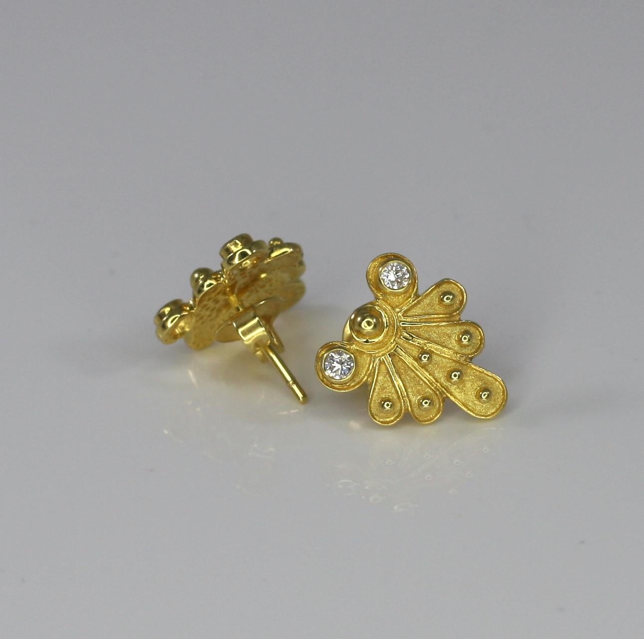 Georgios Kollektionen 18 Karat Gelbgold Diamant-Ohrstecker im byzantinischen Stil im Zustand „Neu“ im Angebot in Astoria, NY