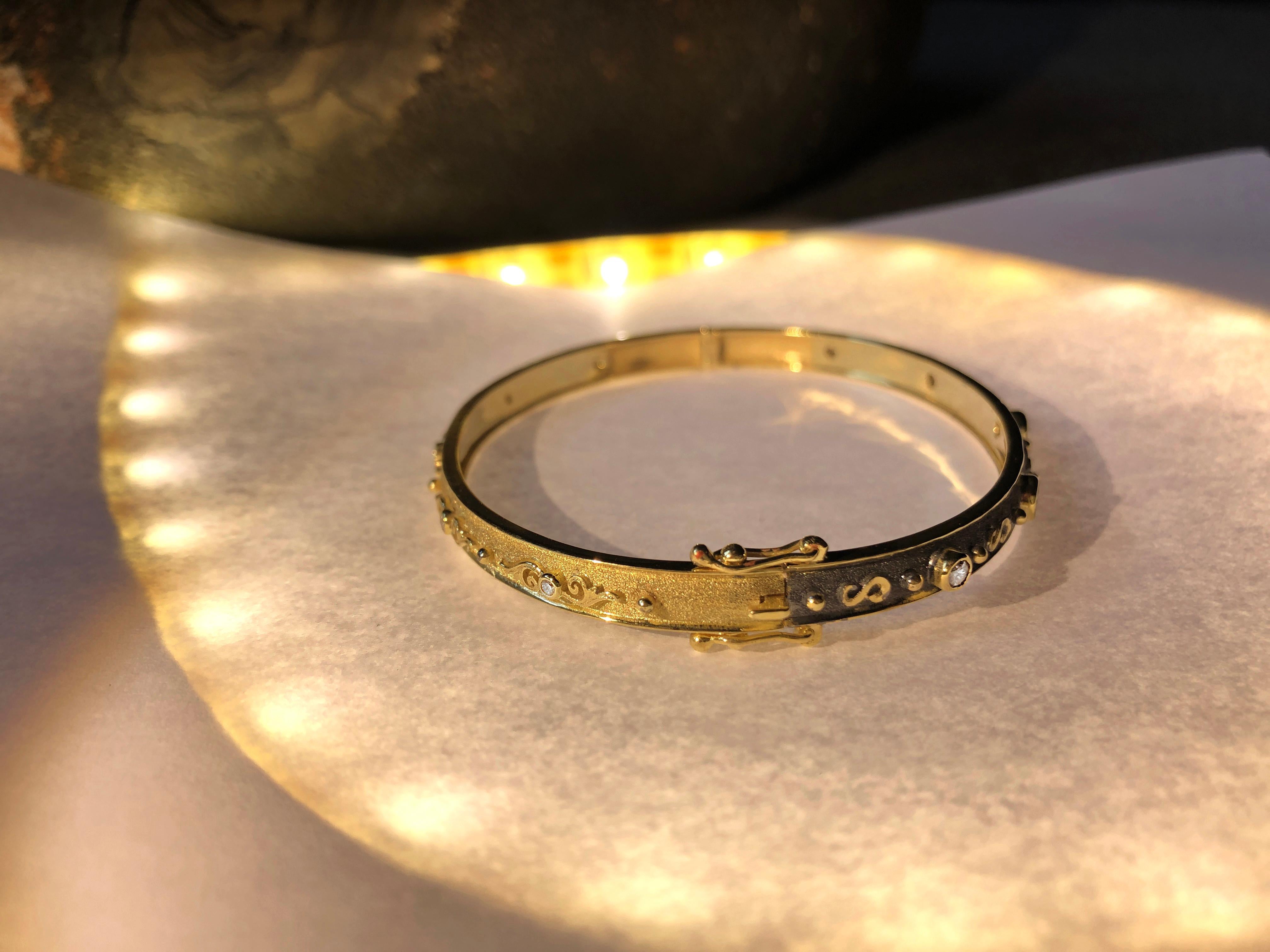 Georgios Collections Bracelet fin réversible en or jaune 18 carats et diamants en vente 7