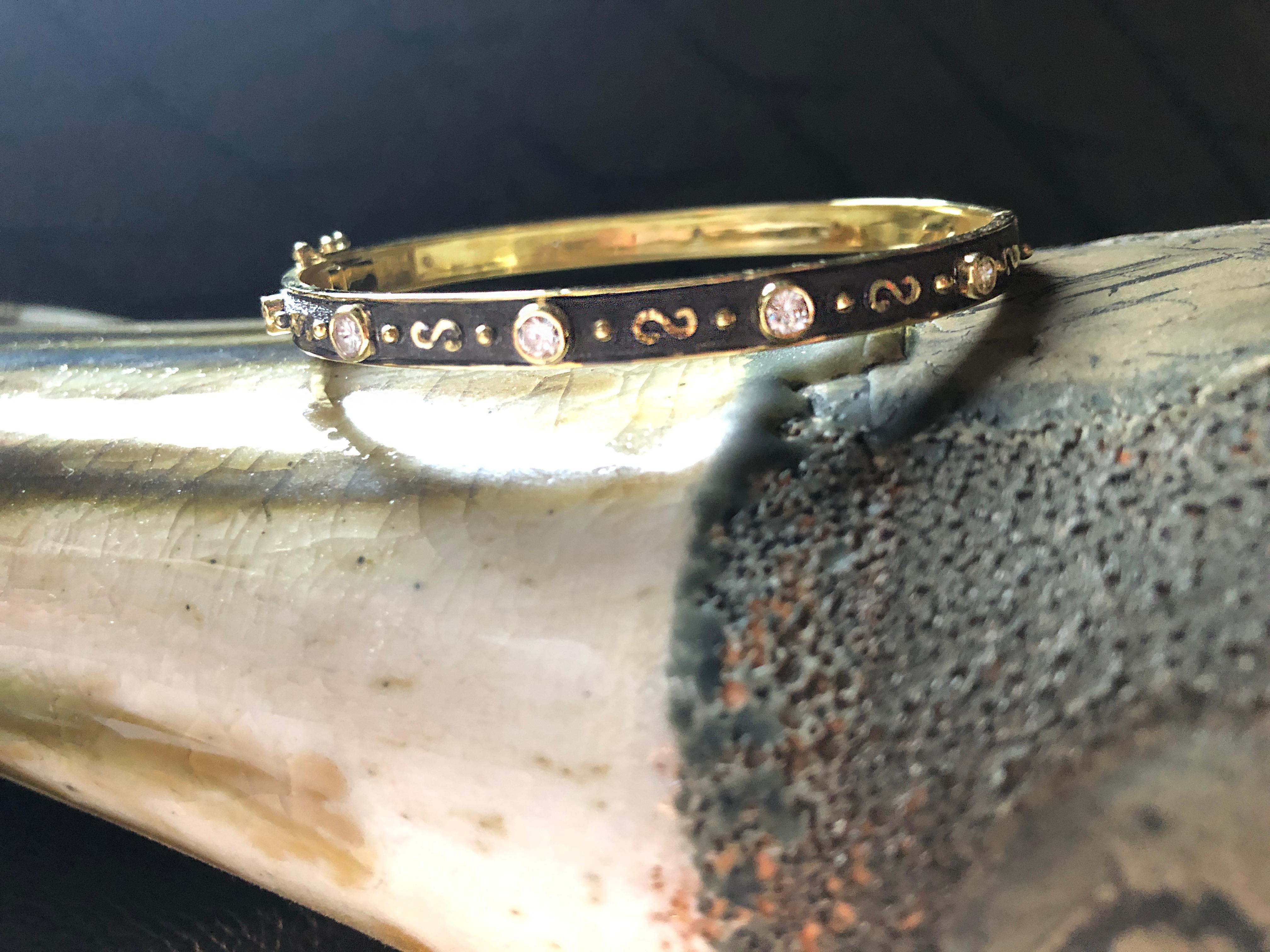 Georgios Collections 18 Karat Yellow Gold Diamond Thin Bracelet Reversible In New Condition For Sale In Astoria, NY