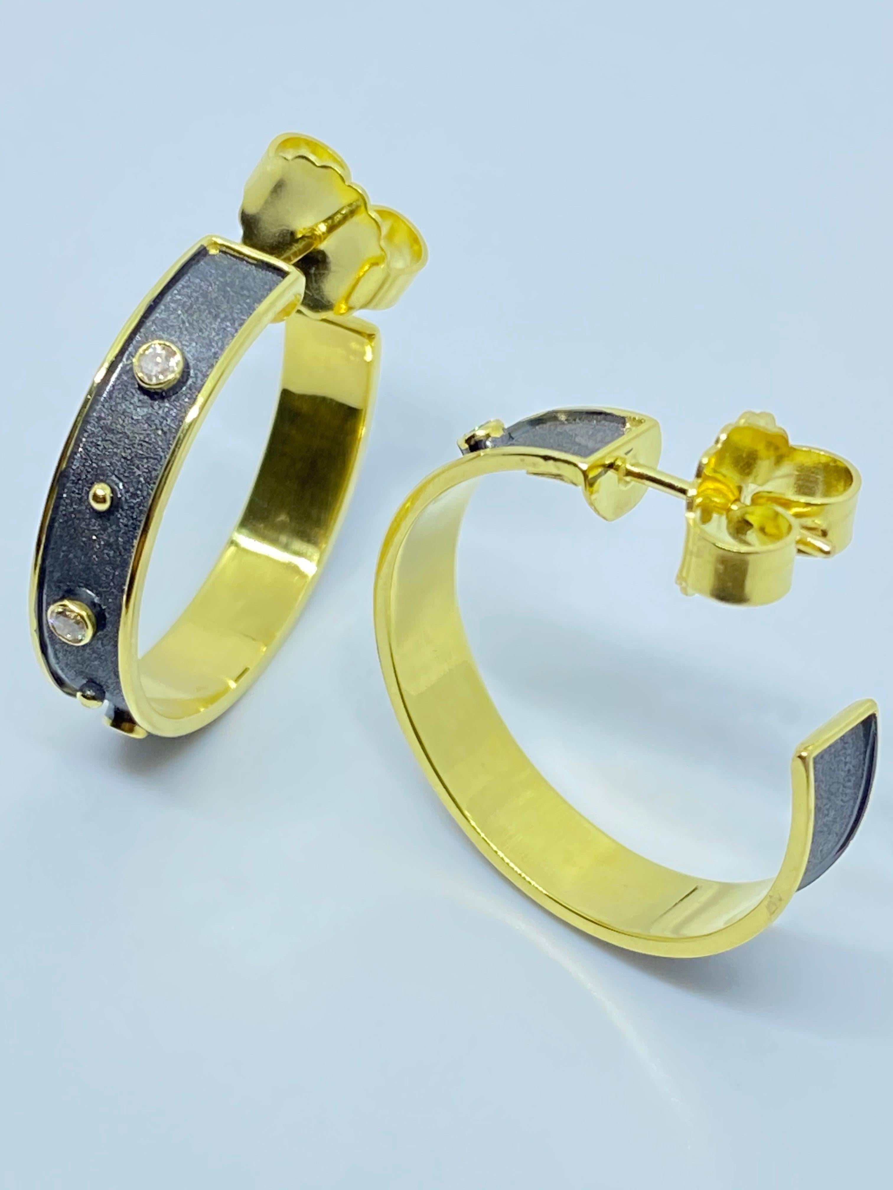 Georgios Collections 18 Karat Yellow Gold and Diamond Two Tone Hoop Earrings In New Condition For Sale In Astoria, NY
