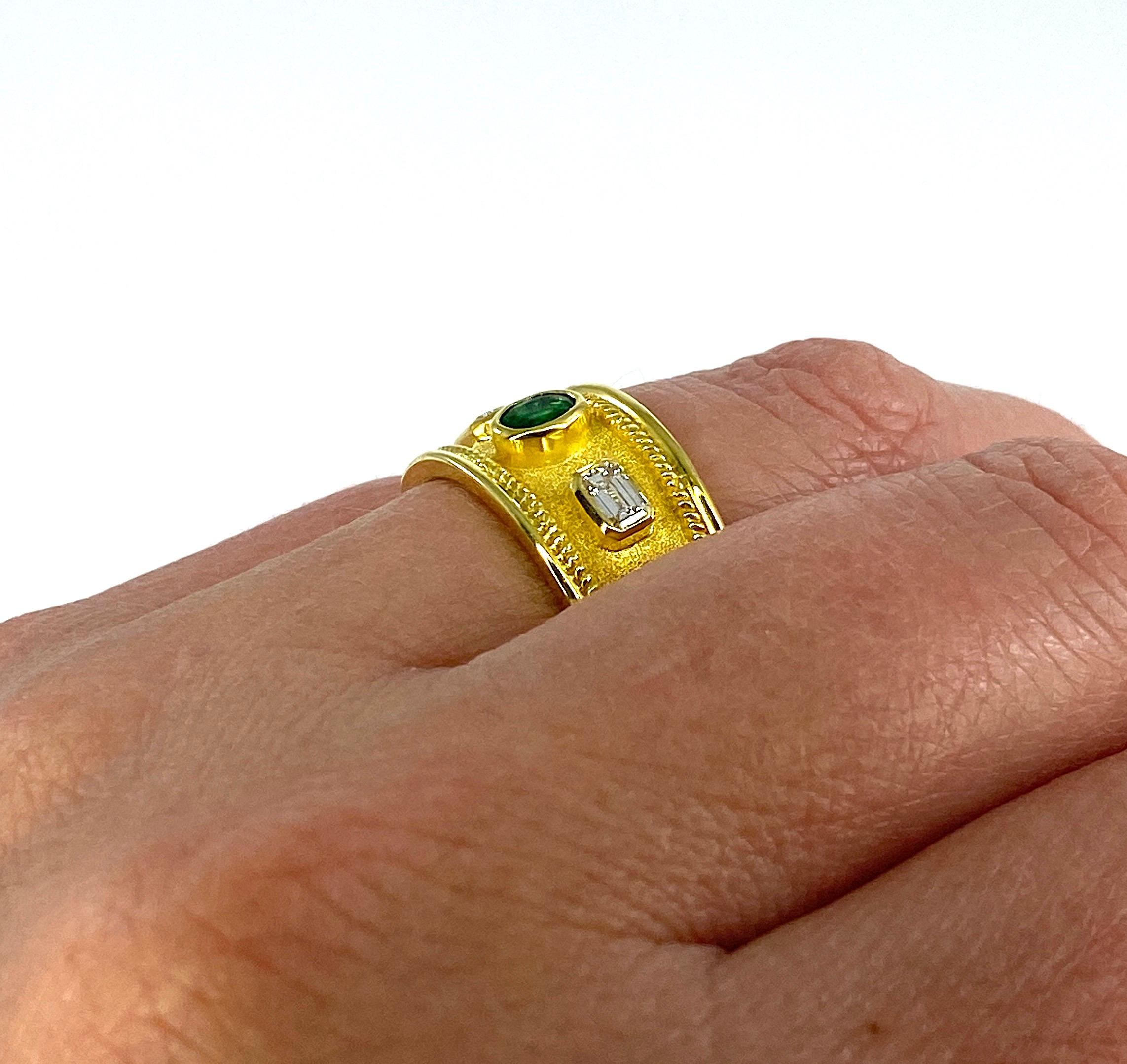 Georgios Collections Ring aus 18 Karat Gelbgold mit Smaragd und weißem Diamanten im Angebot 8