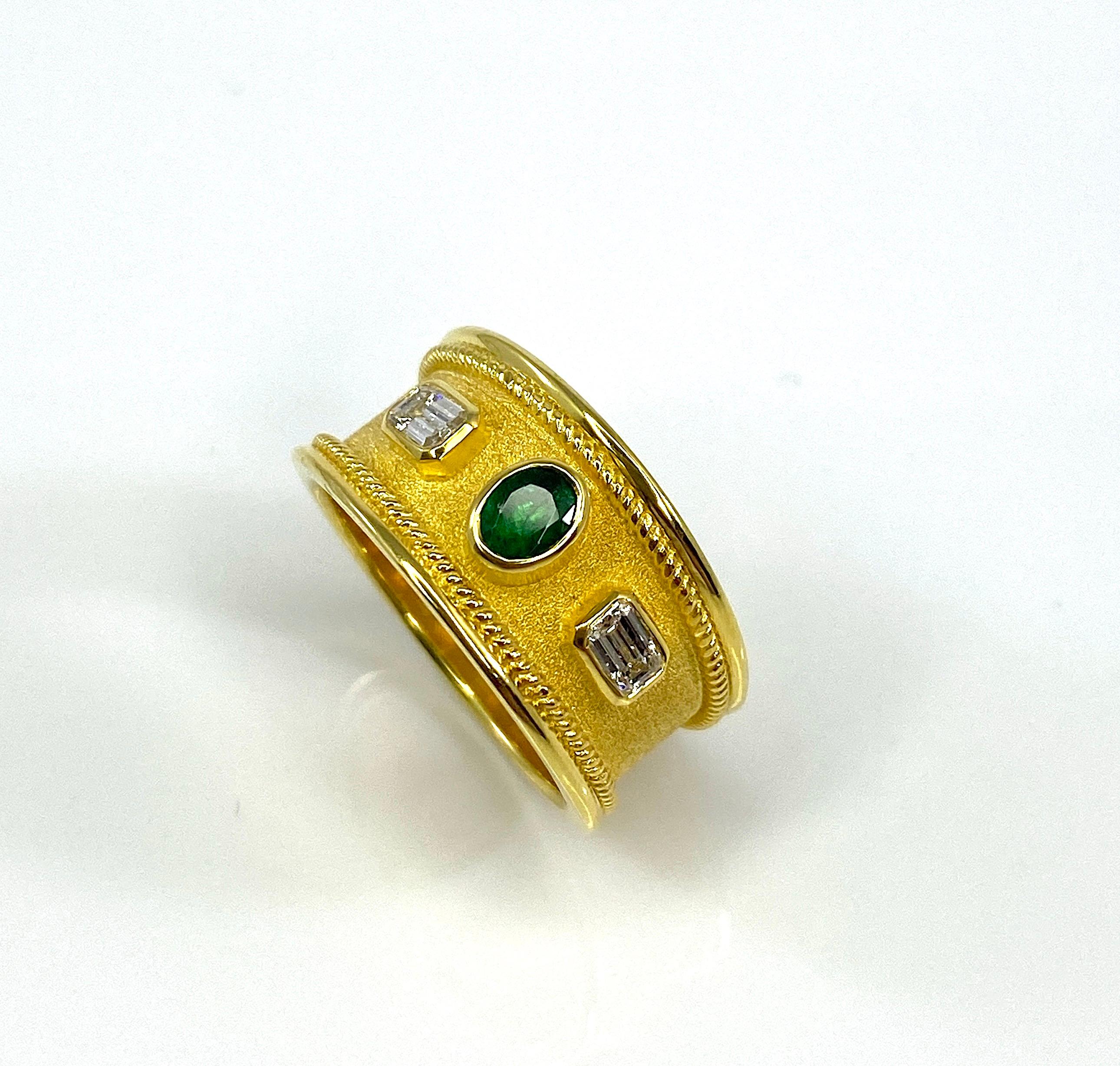 Georgios Collections Ring aus 18 Karat Gelbgold mit Smaragd und weißem Diamanten im Angebot 10