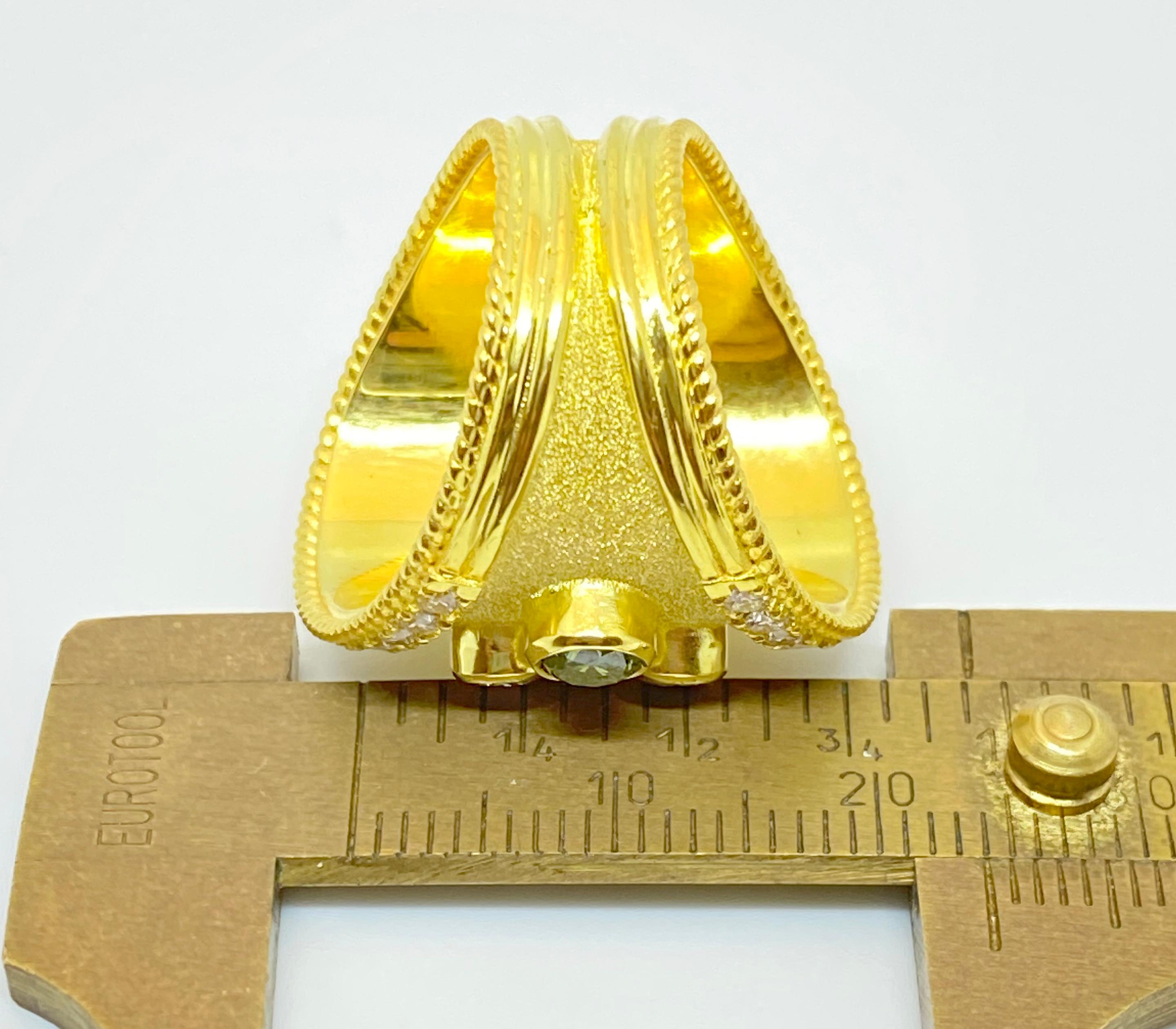 Georgios Kollektionen 18 Karat Gelbgold Smaragd Multi-Color Diamant-Ring im Angebot 3