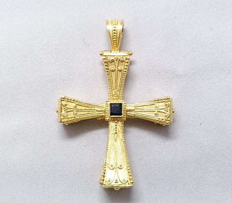 Georgios Collections 18 Karat Yellow Gold Emerald Sapphire Reversible 3-D Cross In New Condition For Sale In Astoria, NY