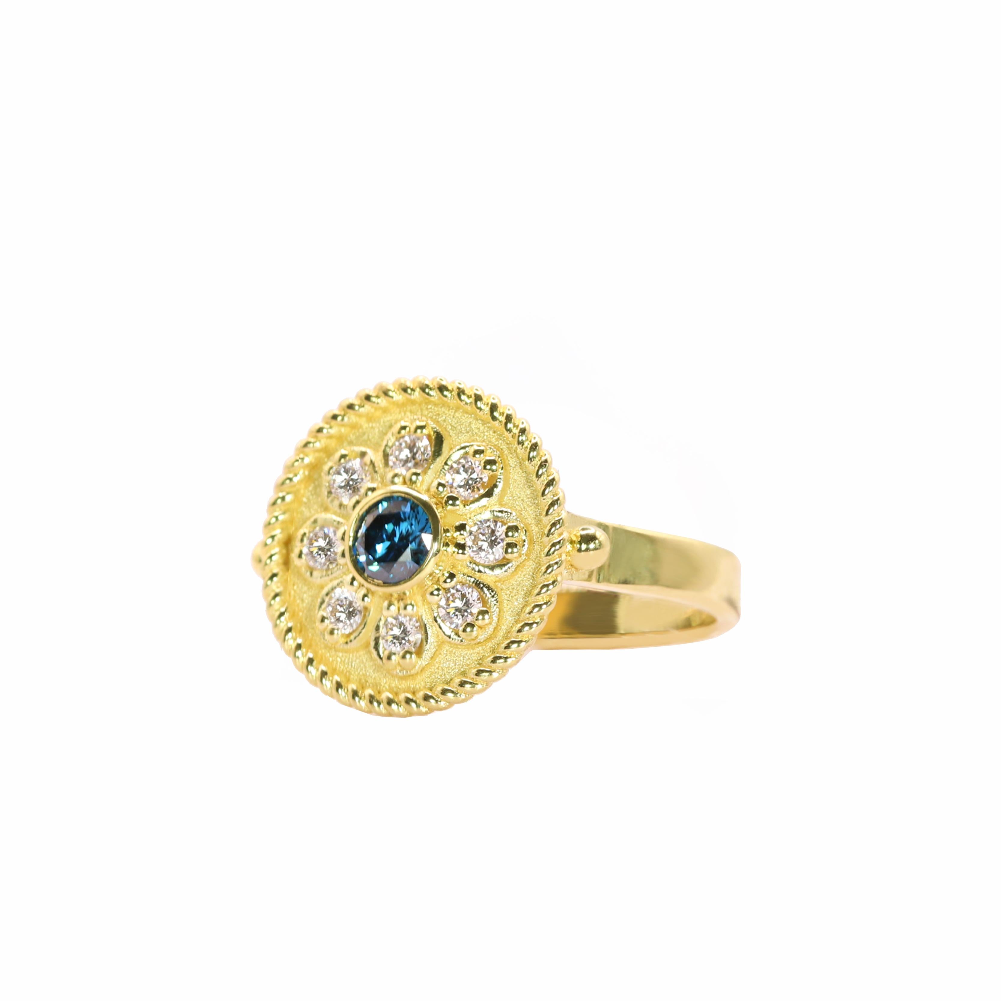 Georgios Collections 18 Karat Yellow Gold Flower Blue and White Diamond Ring en Nuevo estado para la venta en Astoria, NY