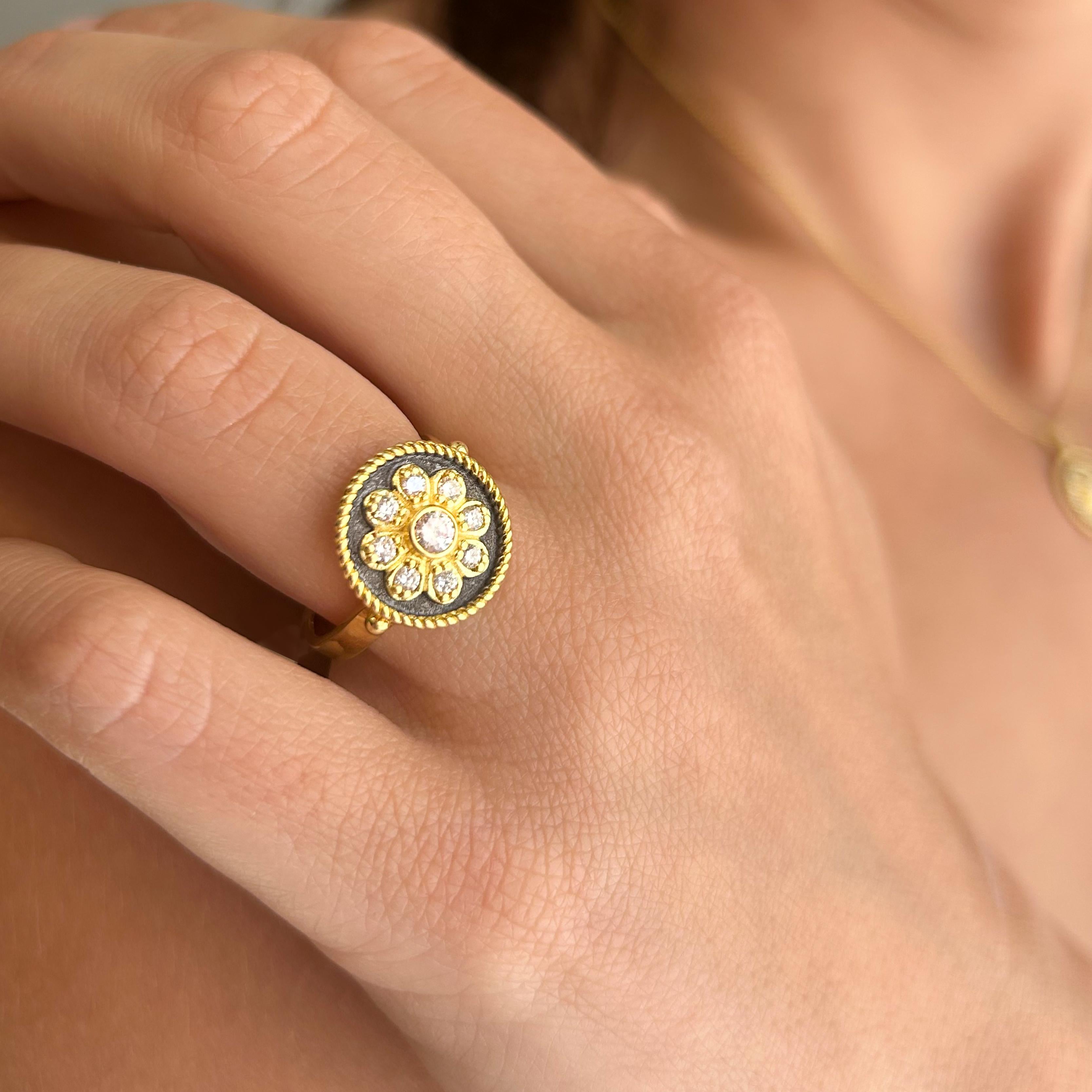 Georgios Collections 18 Karat Yellow Gold Flower Diamond Ring with Black Rhodium in vendita 6
