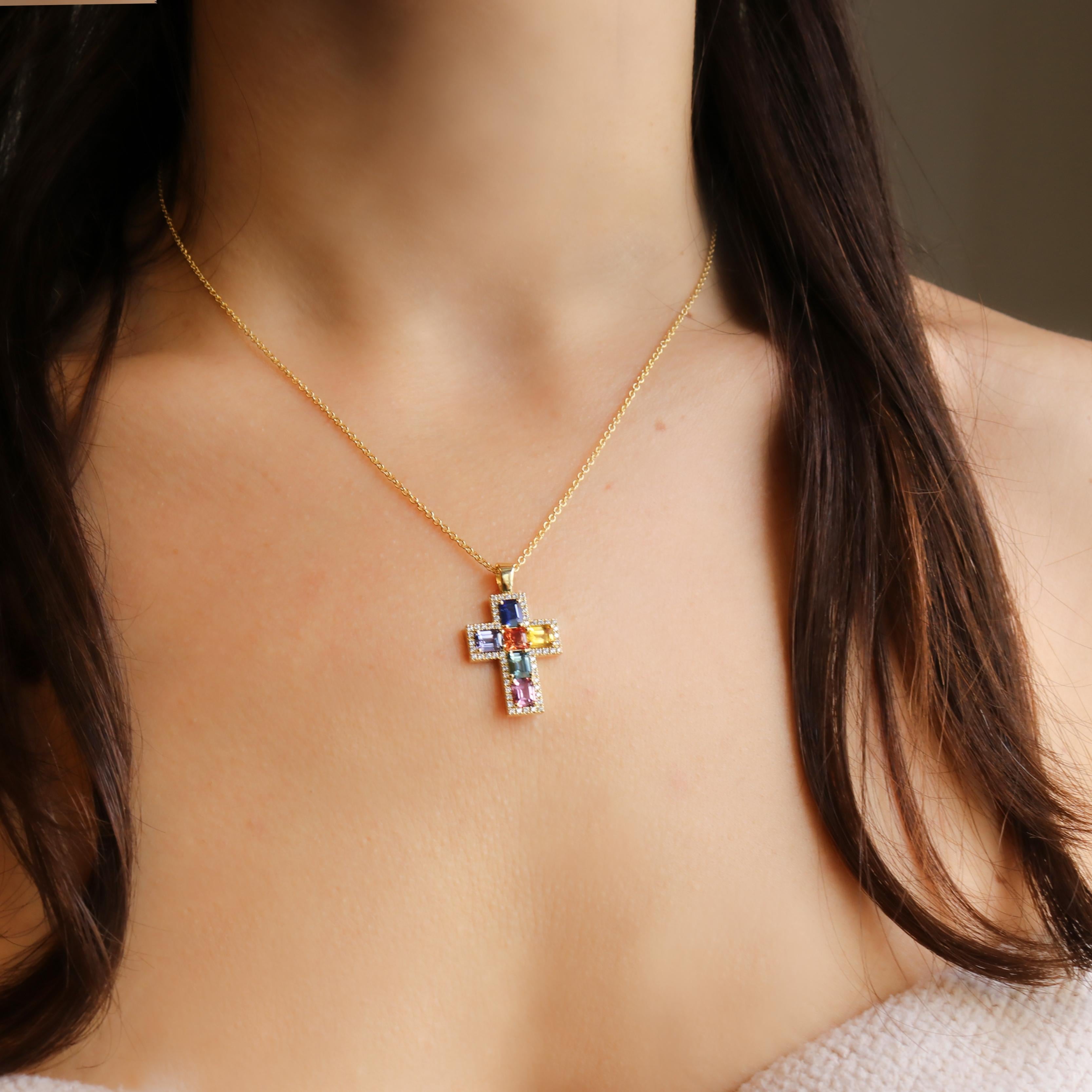 Georgios Collections Croix en or jaune 18 carats avec saphirs et diamants en vente 5