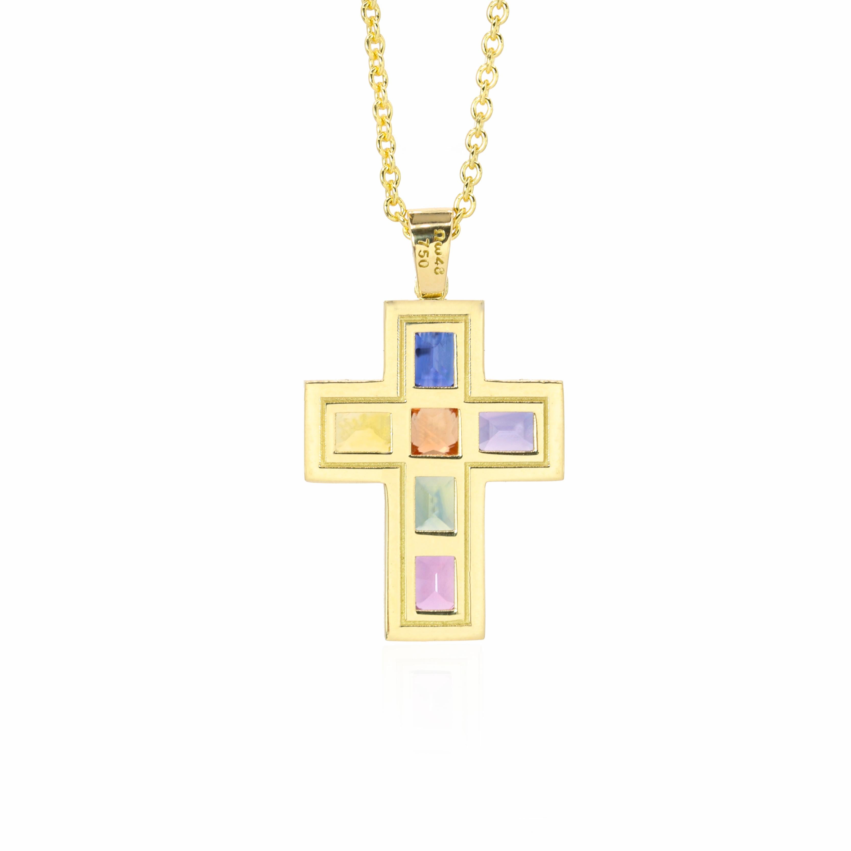 Taille émeraude Georgios Collections Croix en or jaune 18 carats avec saphirs et diamants en vente