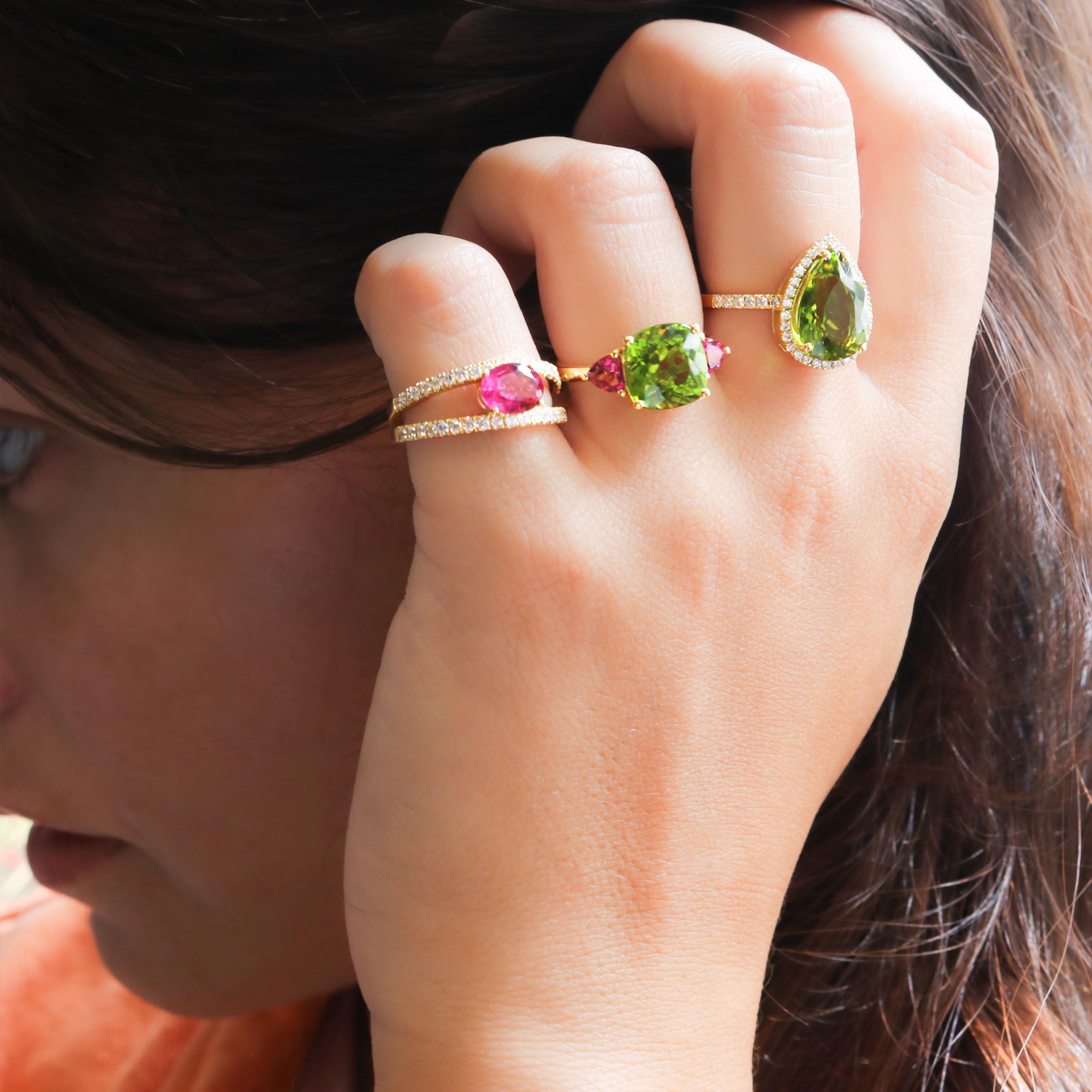 Georgios Collections Bague en or jaune 18 carats avec rubis ovale et diamants en vente 8