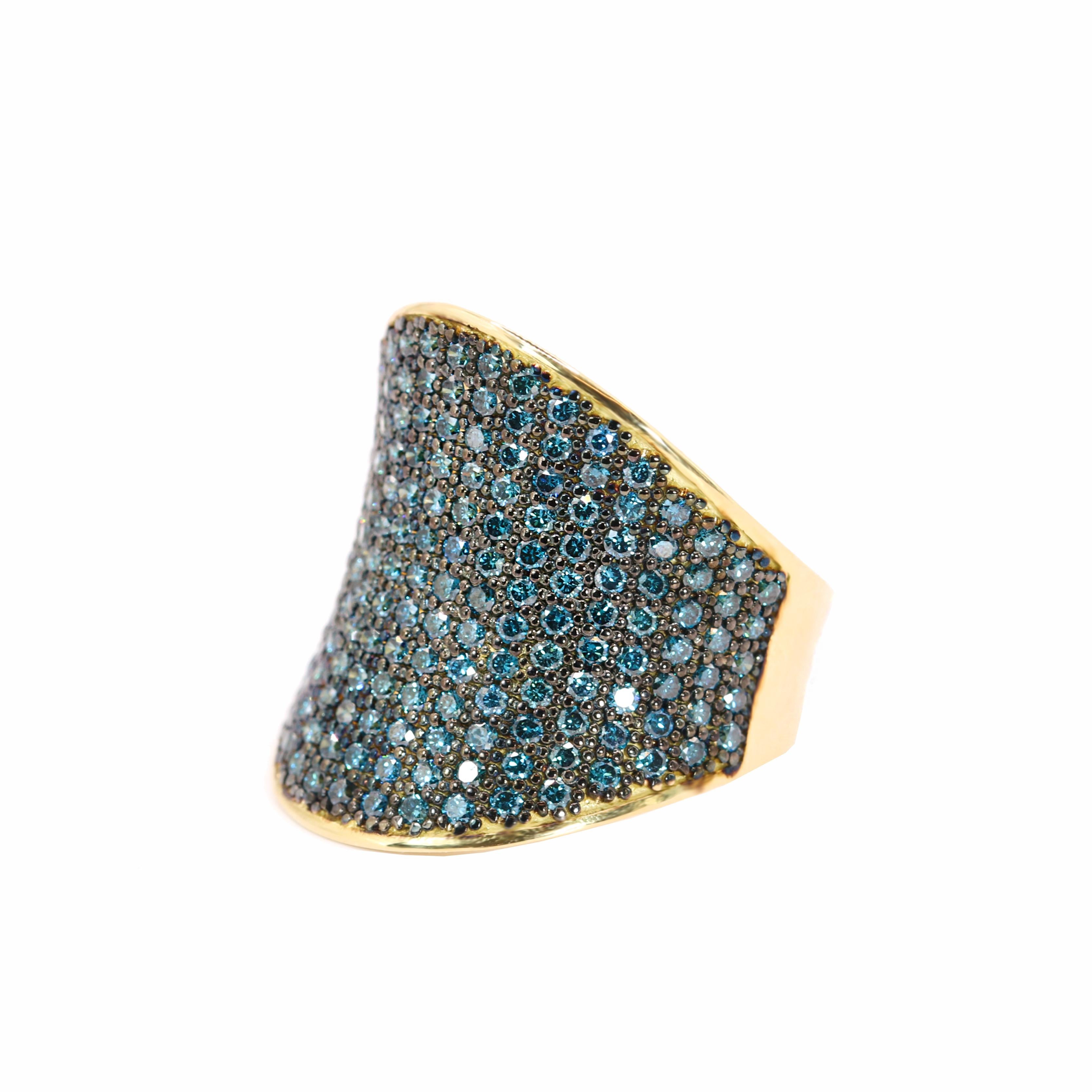 Georgios Collections 18 Karat Yellow Gold Pave Blue Diamonds Ring In New Condition For Sale In Astoria, NY