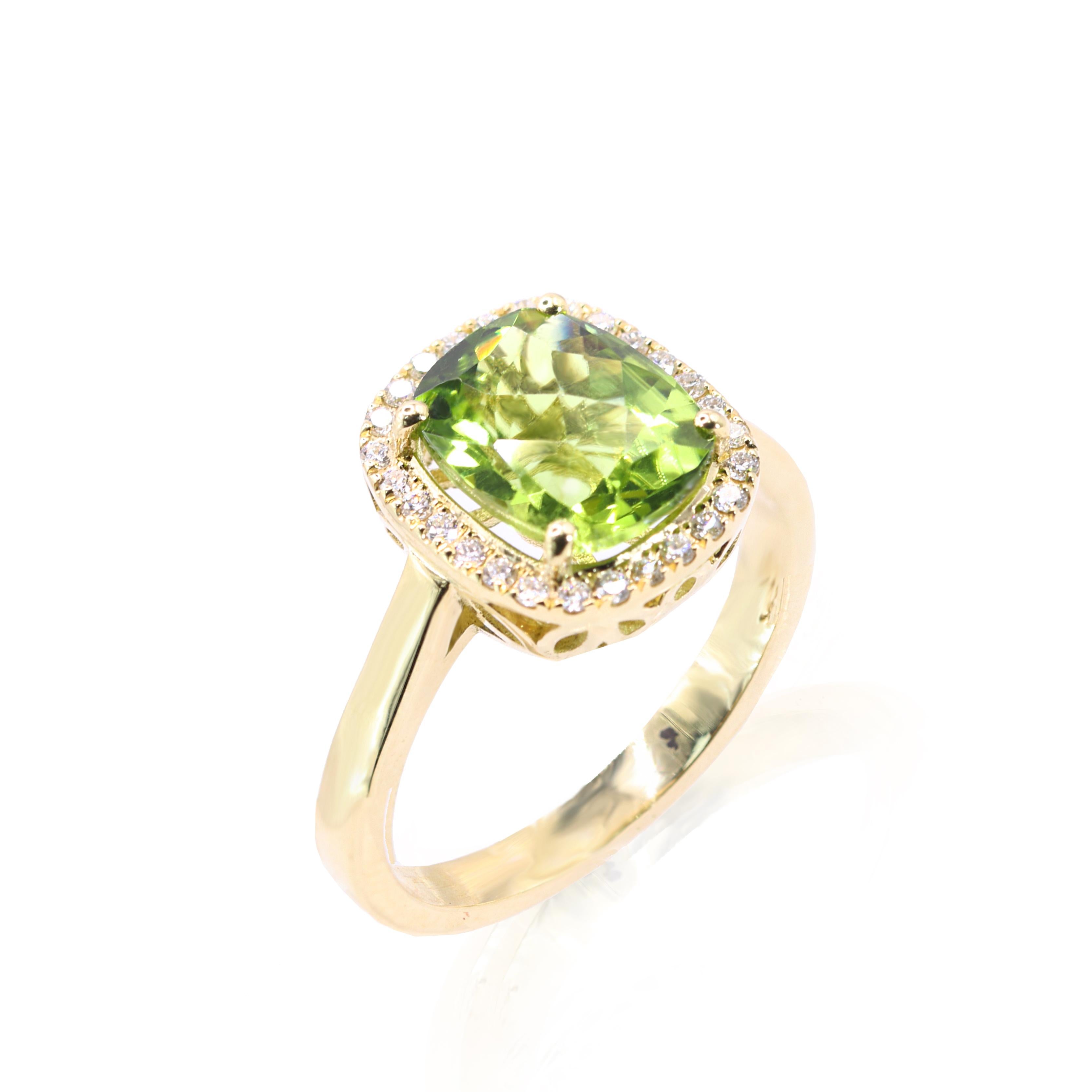 Georgios Collections 18 Karat Yellow Gold Peridot Ring with Diamond Bezel In New Condition For Sale In Astoria, NY