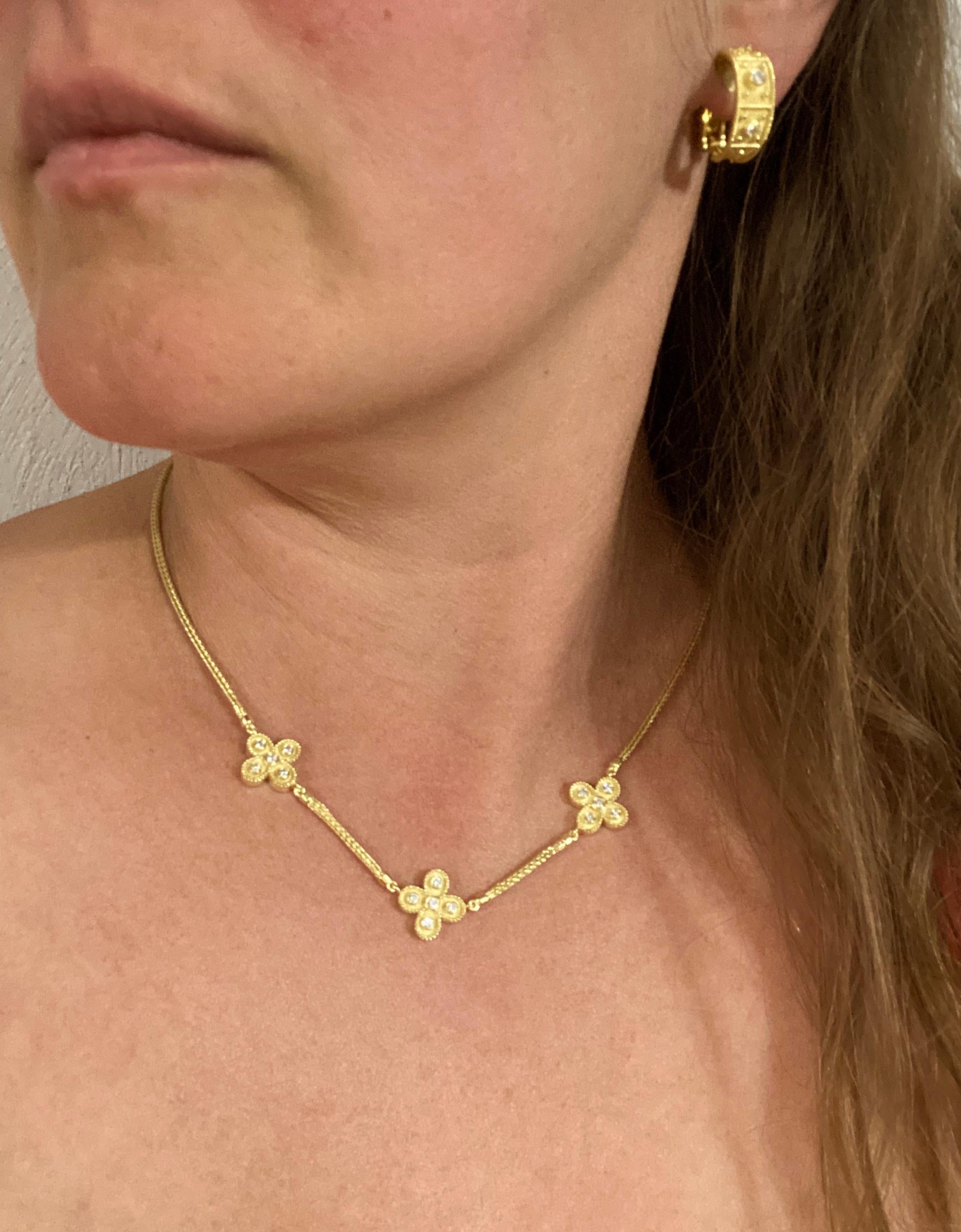 Georgios Collections Collier croix réversible en or jaune 18 carats avec diamants en vente 8