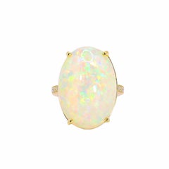 Georgios Collections Ring aus 18 Karat Gelbgold mit ovalem Opal und Diamanten